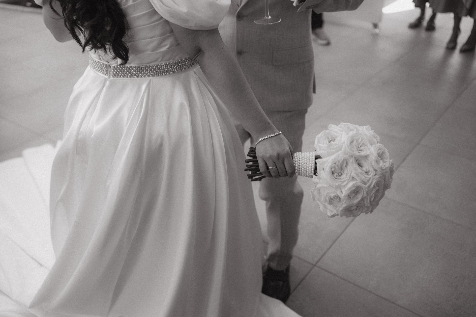 black and white bed linen