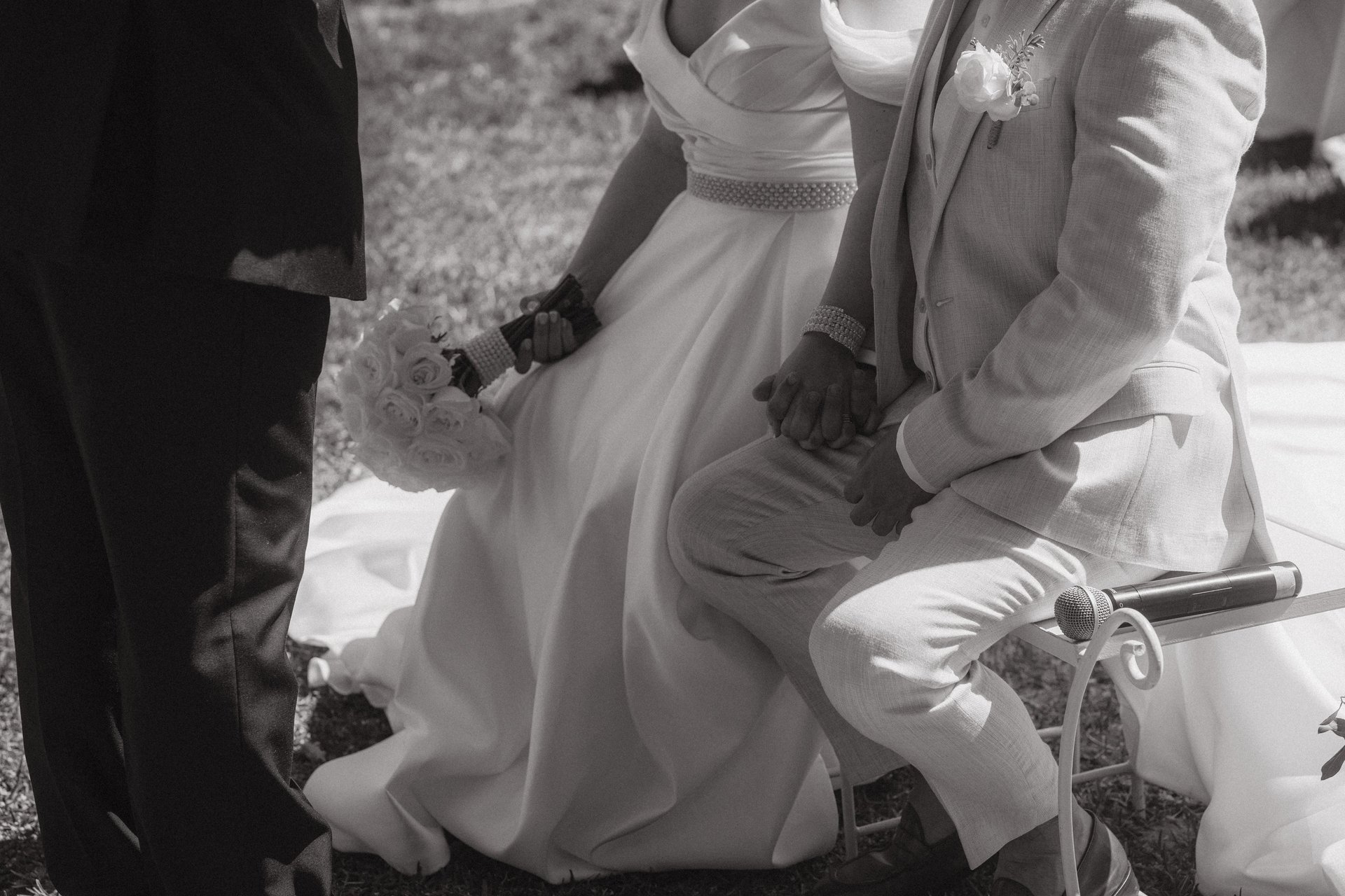 gray computer monitor