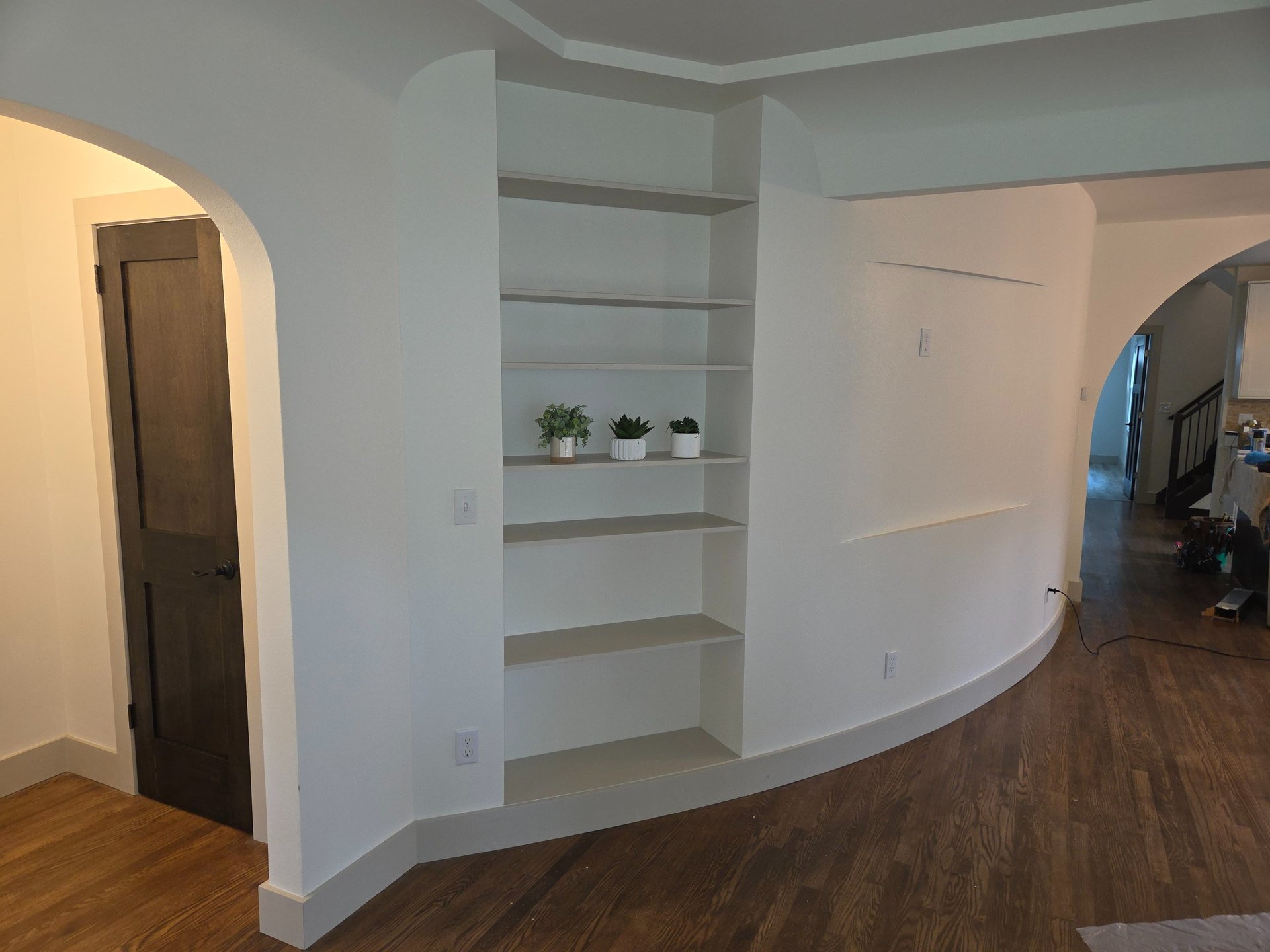 black and white bed linen