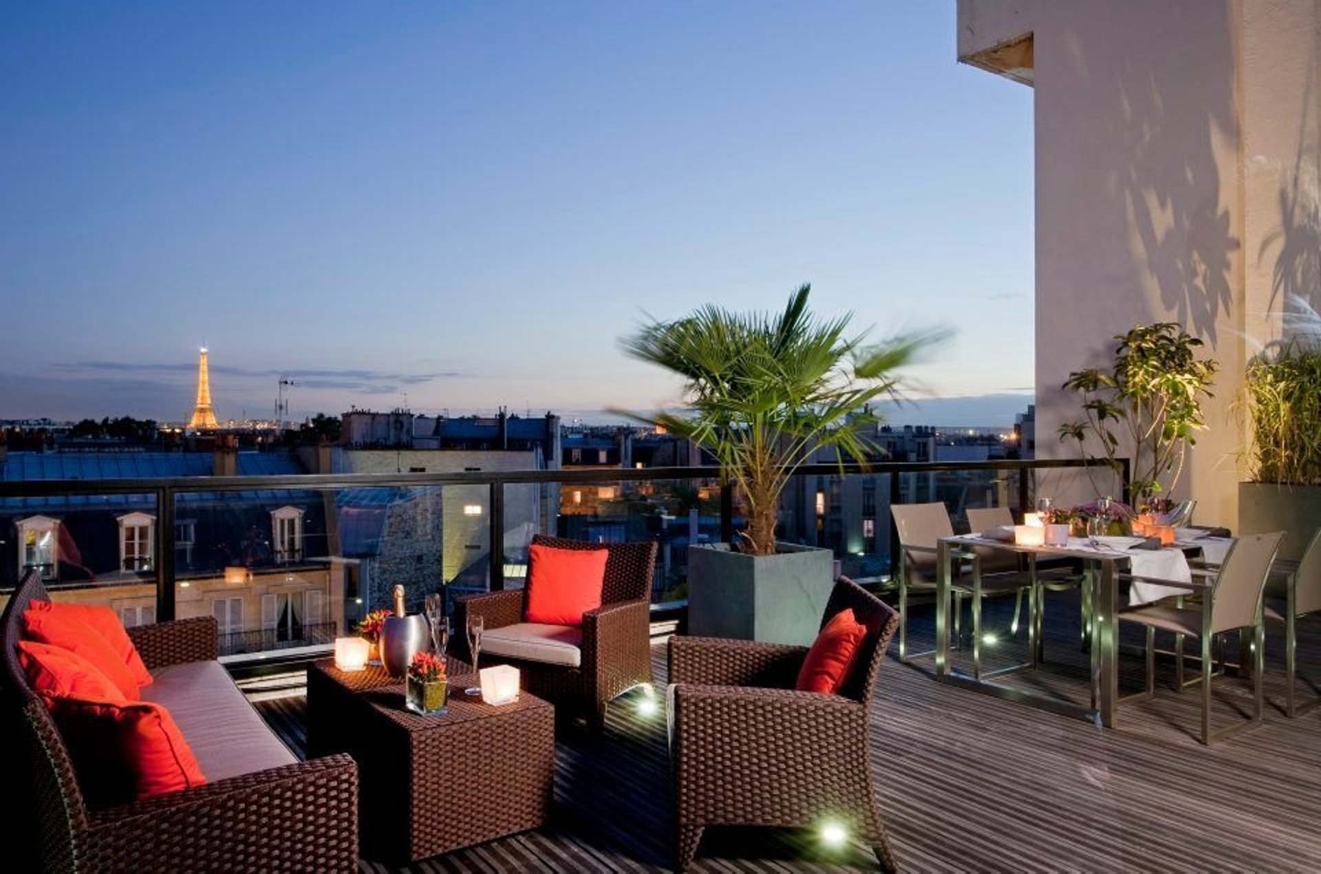 black and white bed linen