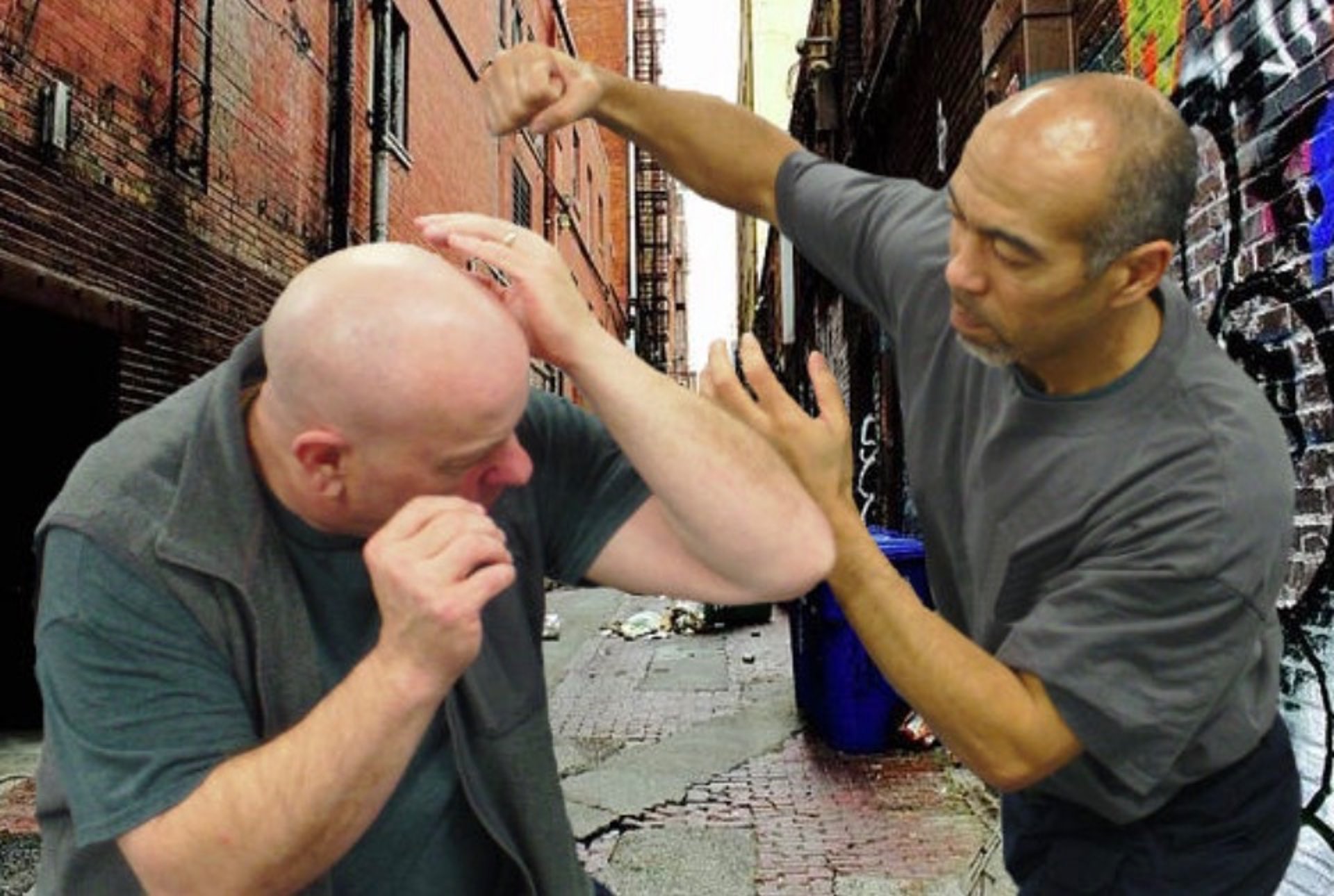 gray computer monitor