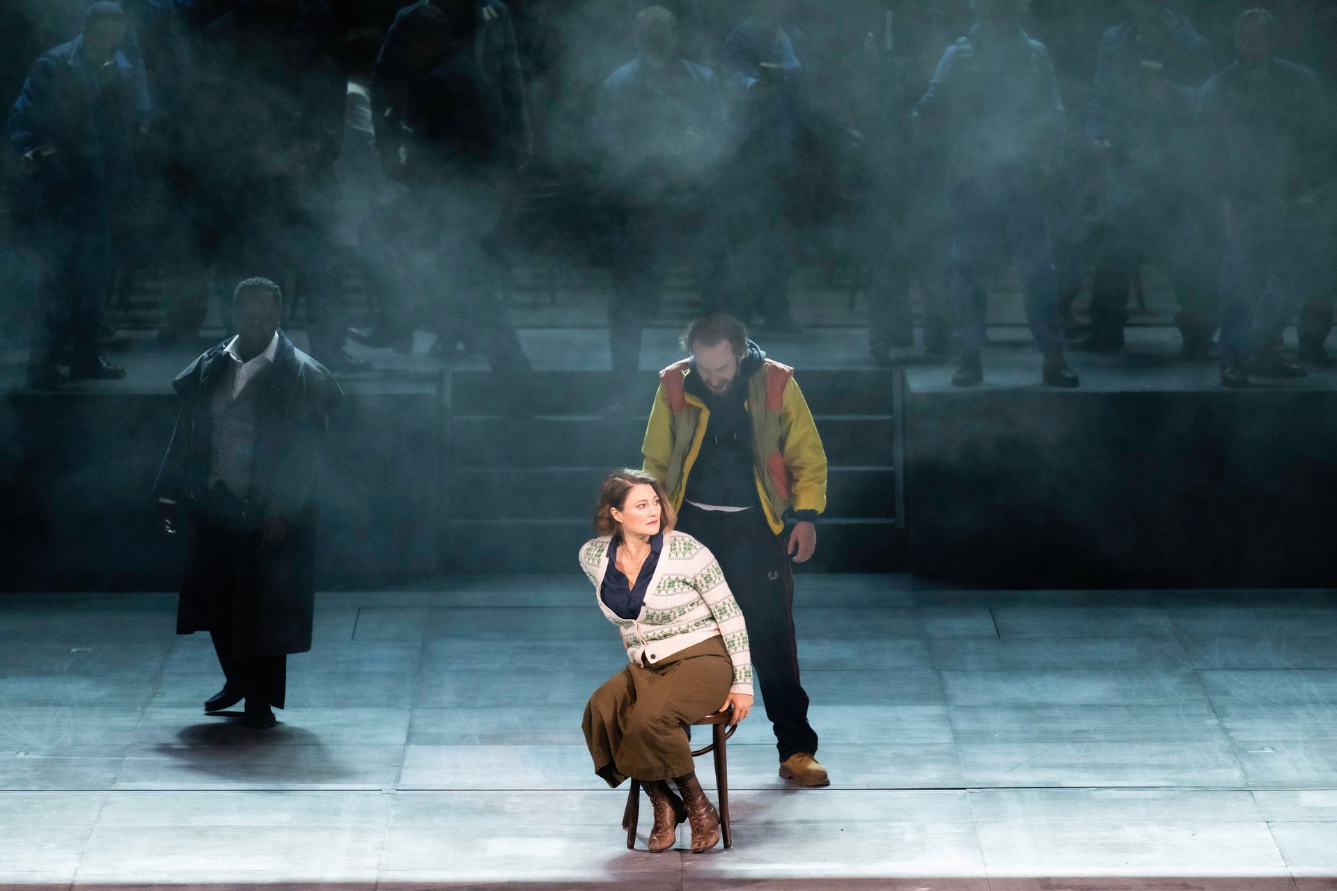 black and white bed linen