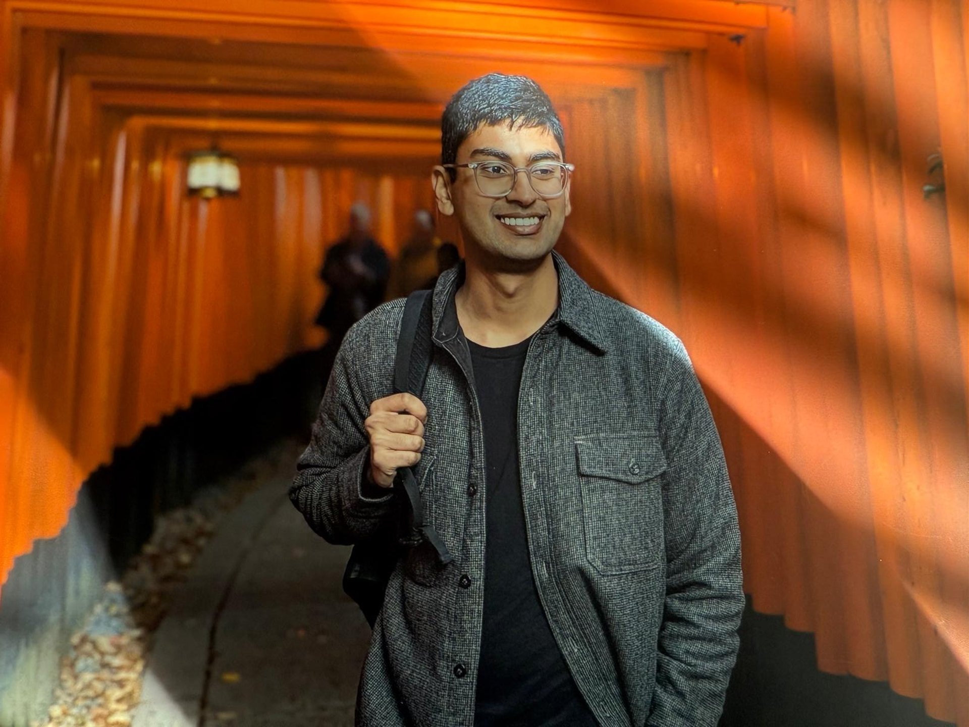 black and brown leather padded tub sofa