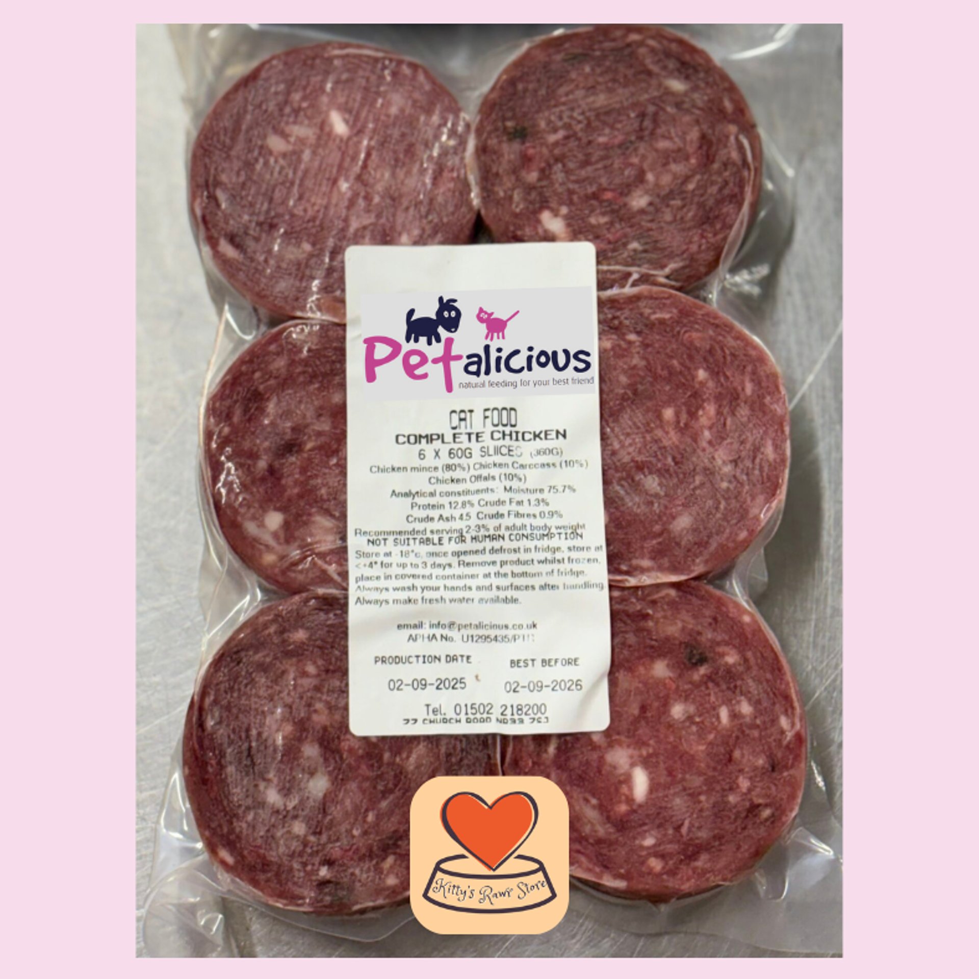 shallow focus photograpy of brown cat