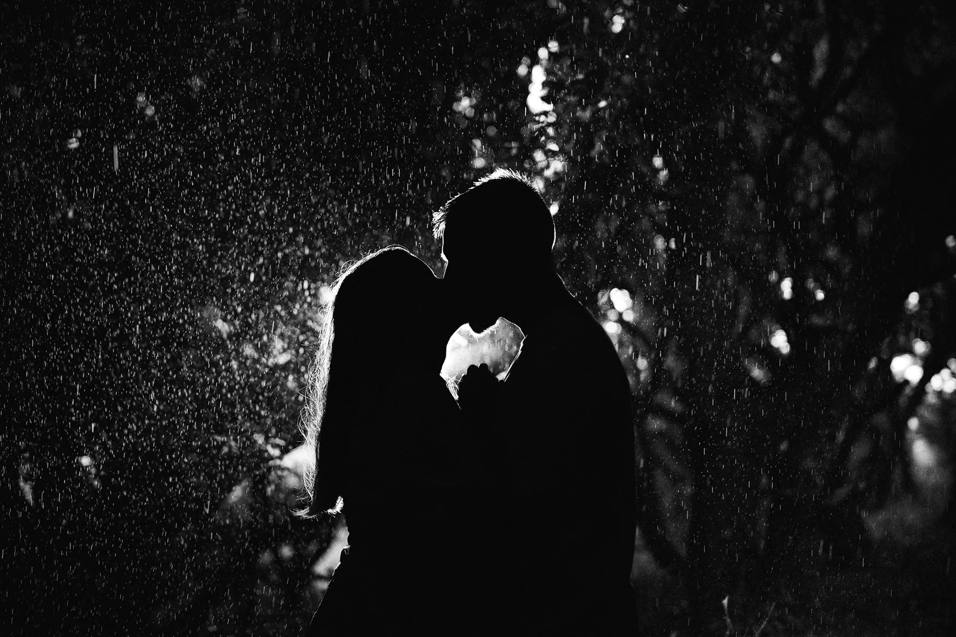 Séance photo de couple par romain DANIEL en Vendée, à talmont saint hilaire