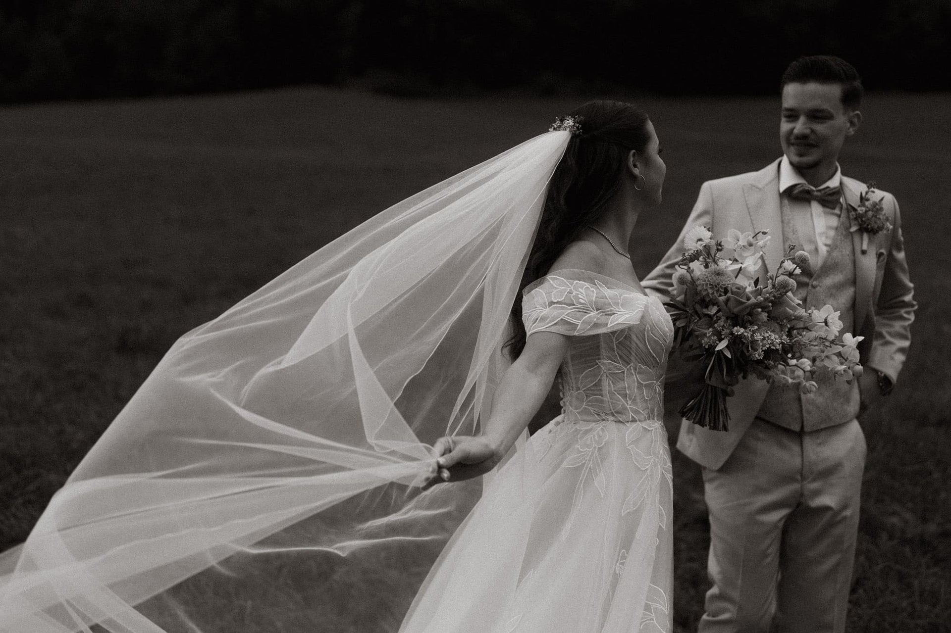 Heiraten im Schloss Gamlitz Hochzeitslocation Hochzeitsfotograf Steiermark Wien dokumentarisch Sophie Sara Fotografie