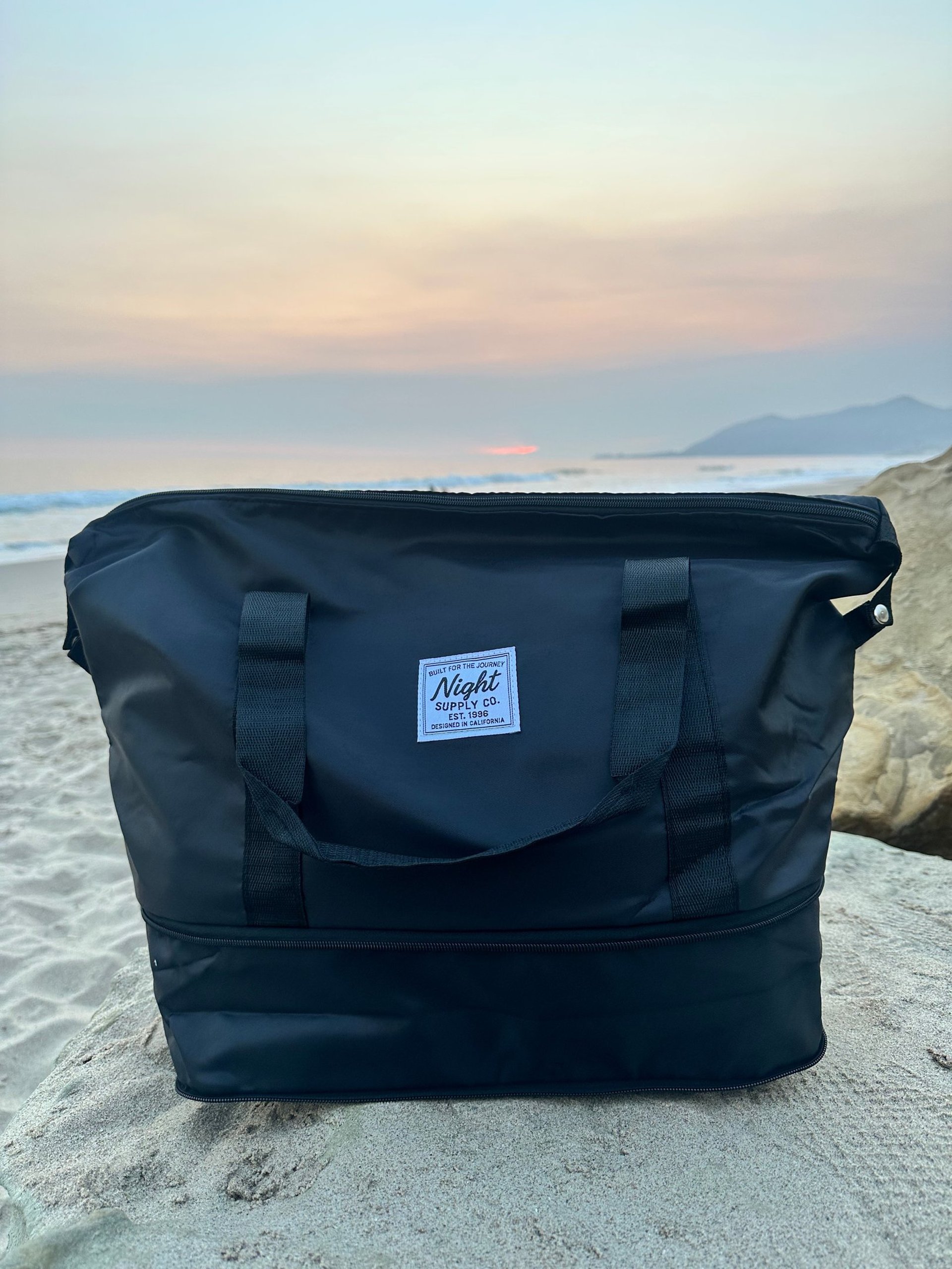 black and white bed linen