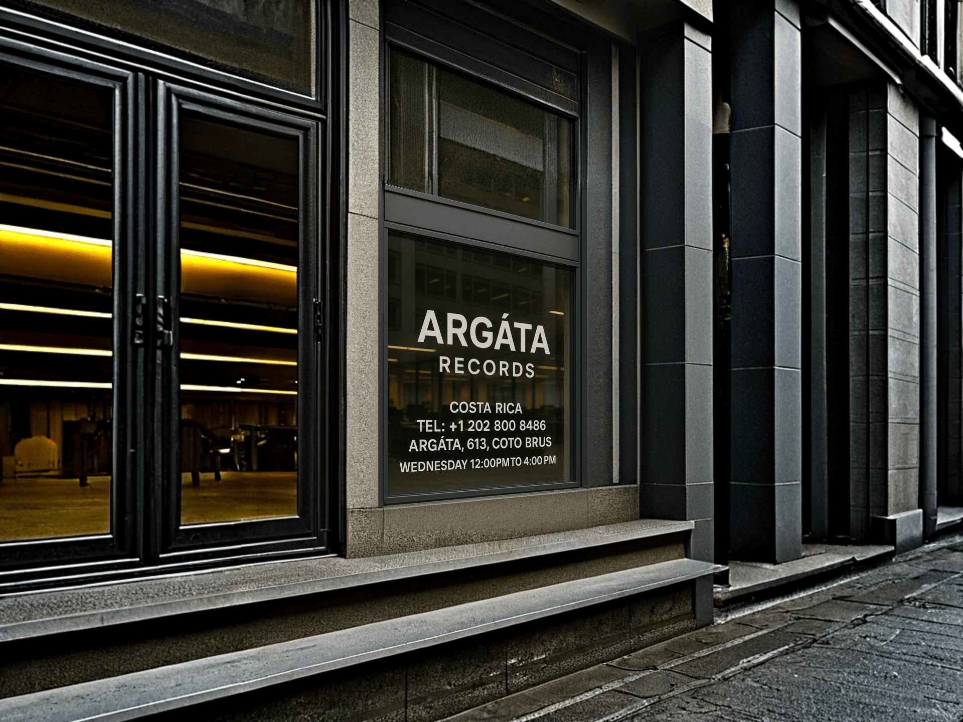 gray computer monitor