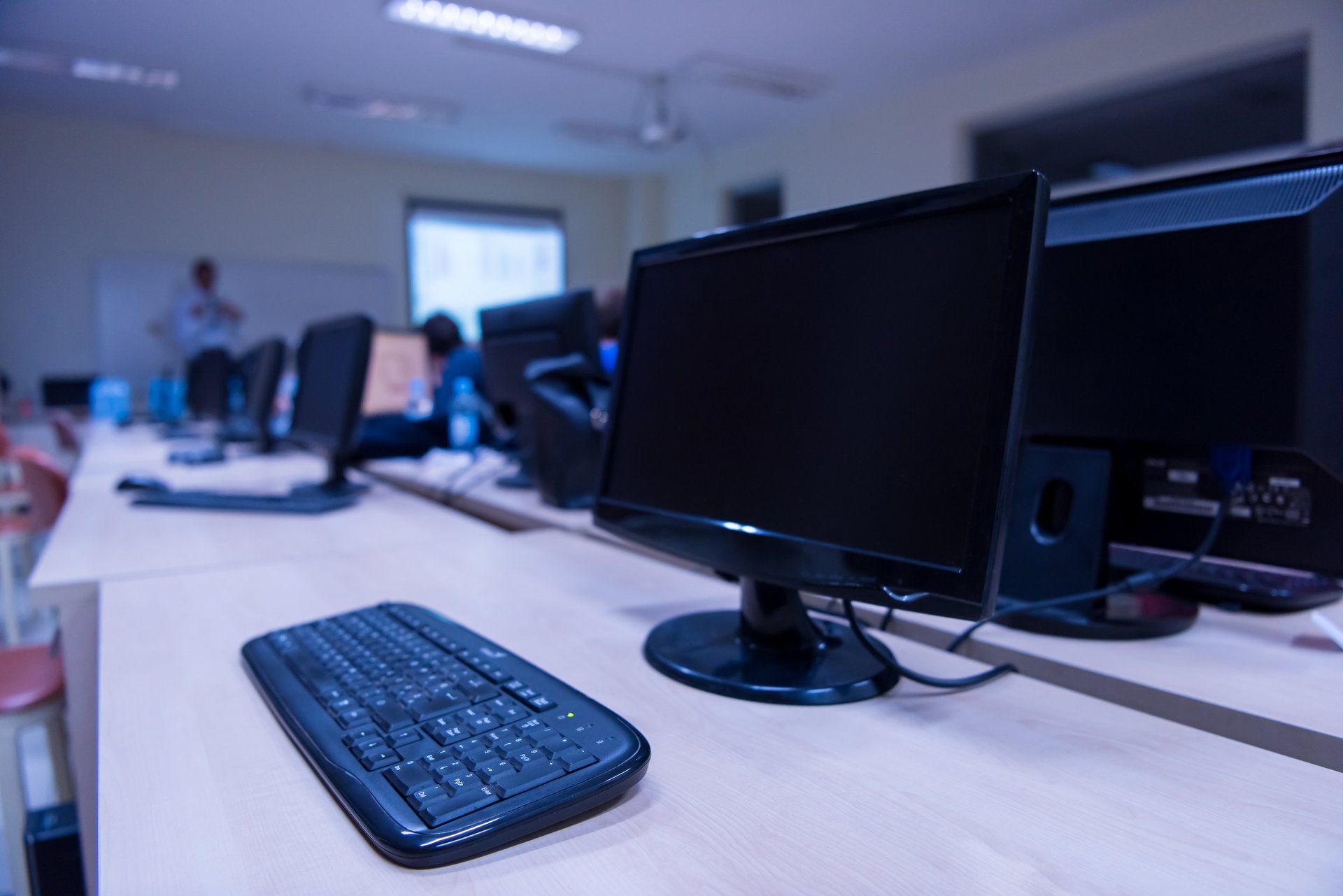 gray computer monitor