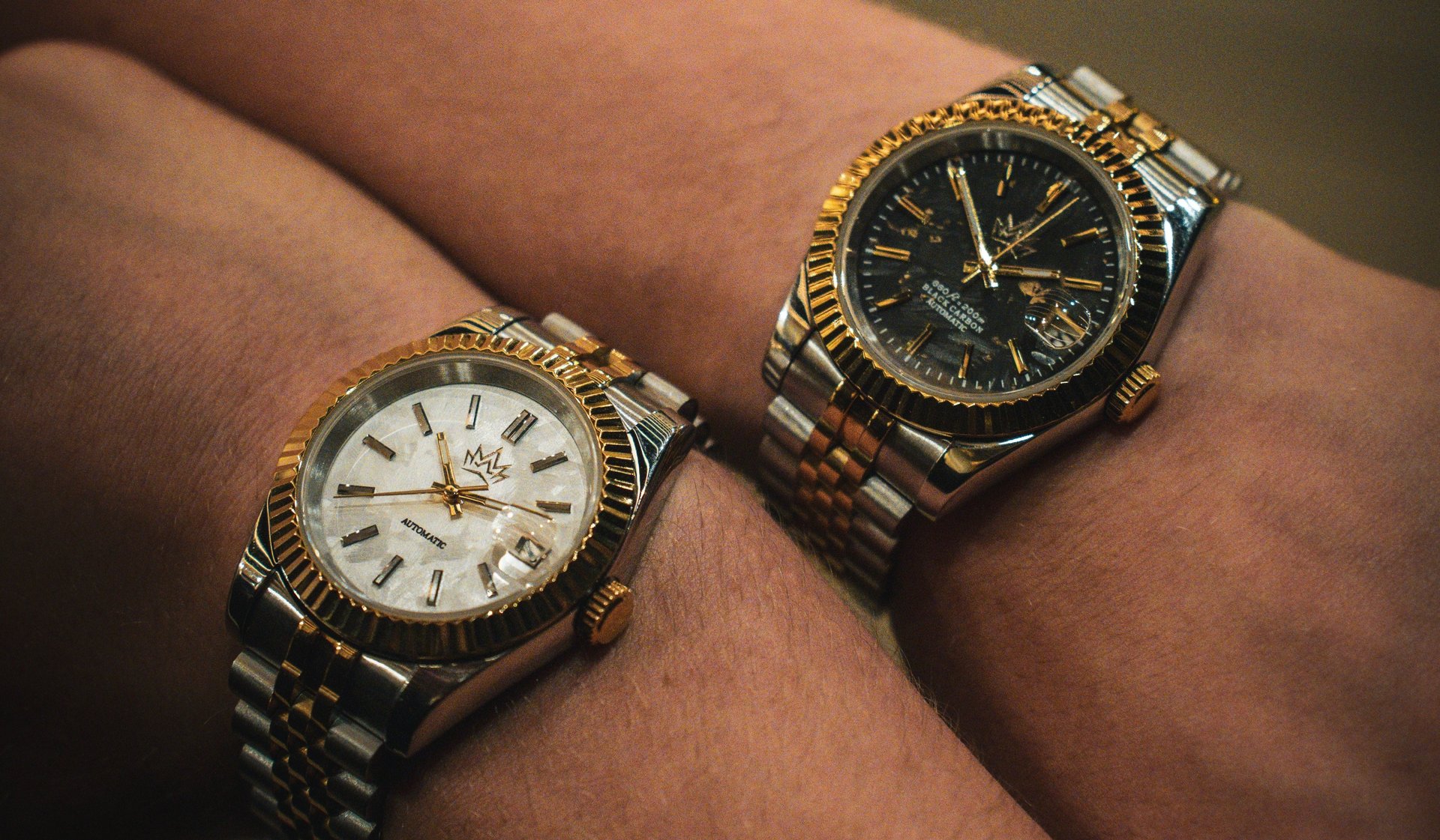 black and white bed linen