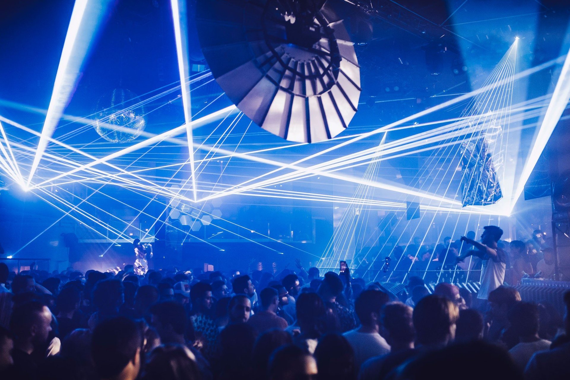 Paradox Lasers laser light show and laser hire in Ibiza, Spain for Transmoderna at Pacha