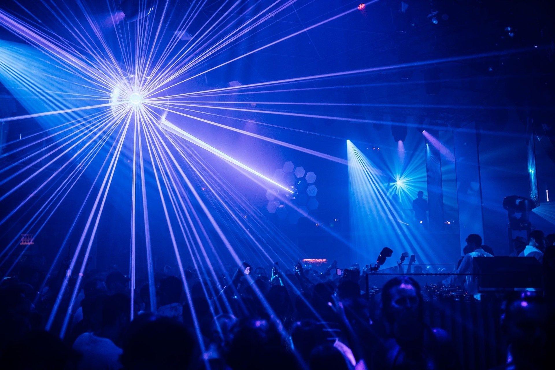Paradox Lasers laser light show and laser hire in Ibiza, Spain for Transmoderna at Pacha