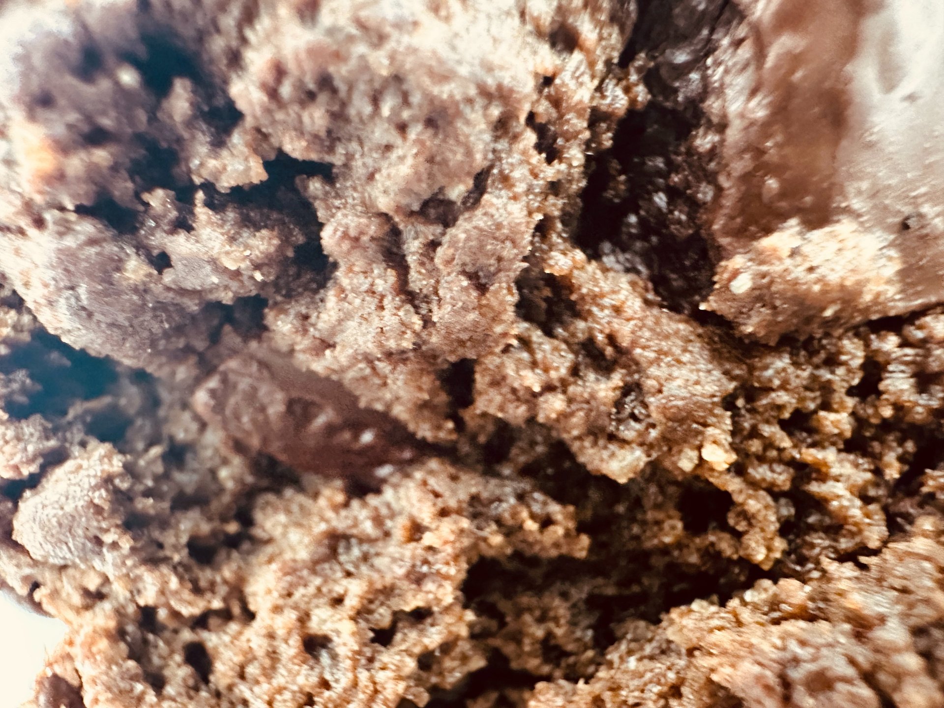 gray computer monitor