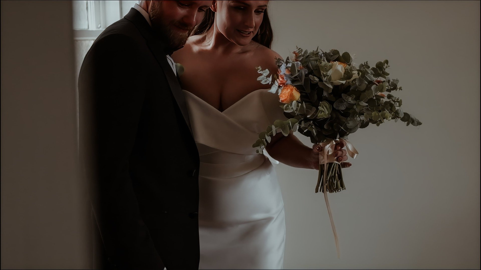 black and white bed linen