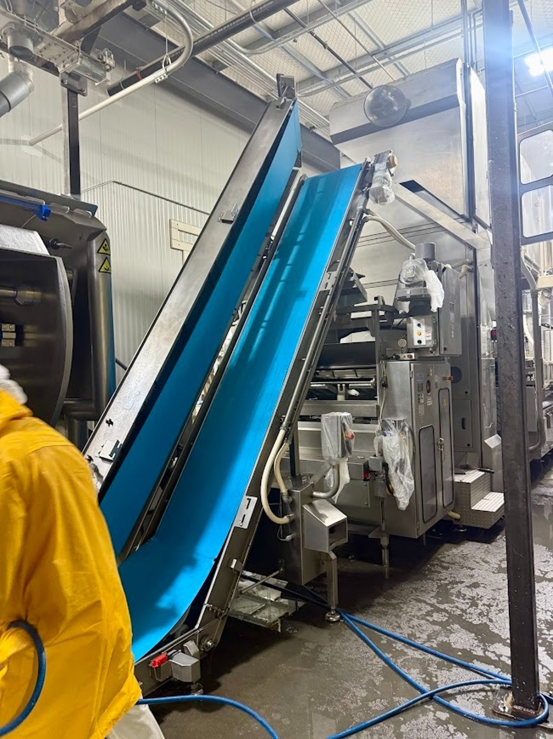 INDUSTRIAL GMP HOPPER CLEANING AND SANITATION PRECISION CLEANING SERVICE