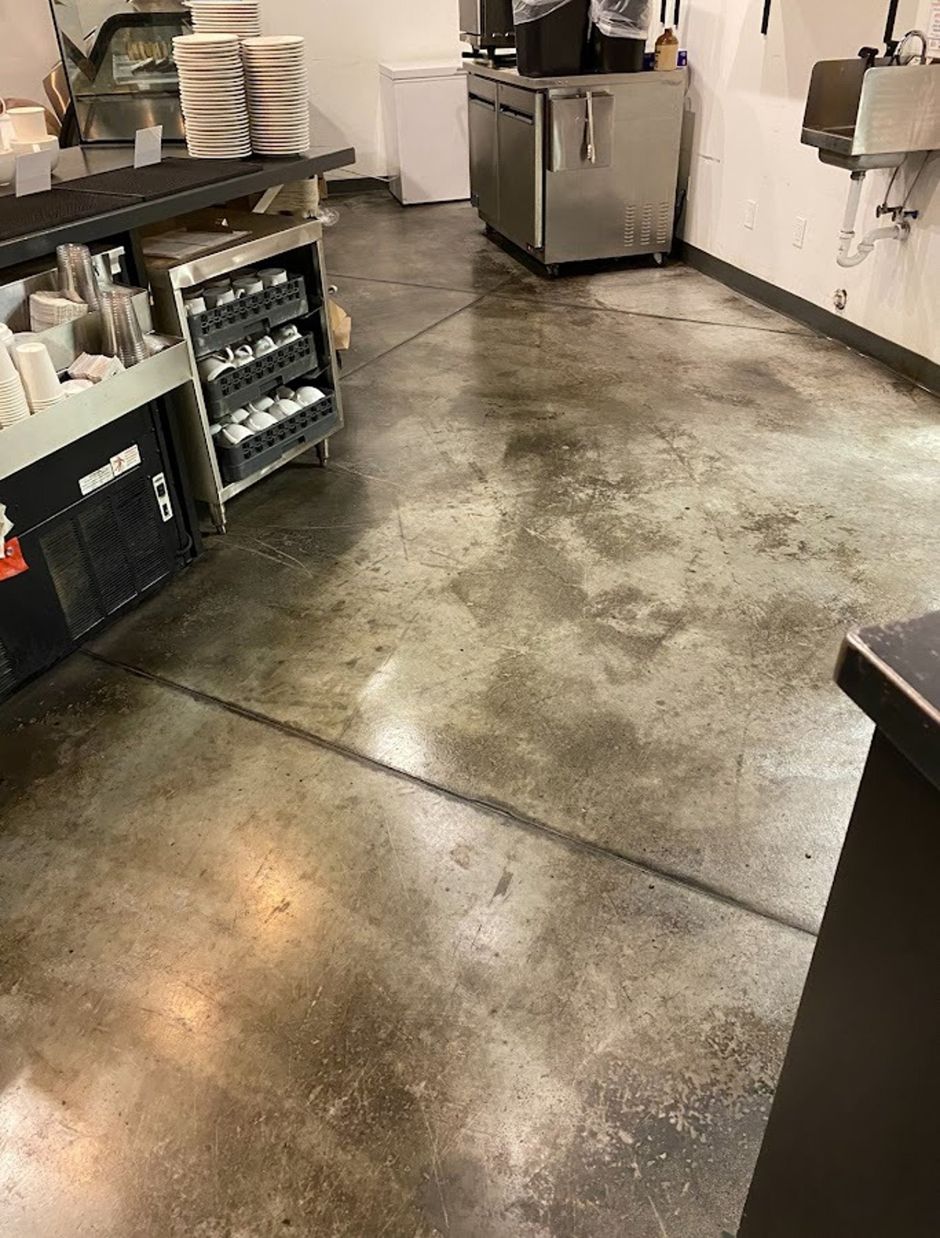 BEAUTIFULLY STAINED CONCRETE FINISH
