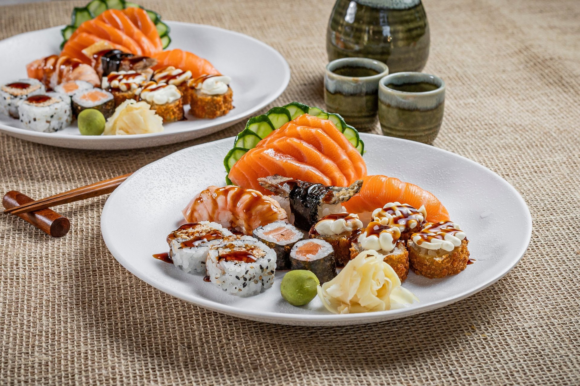 black and white bed linen