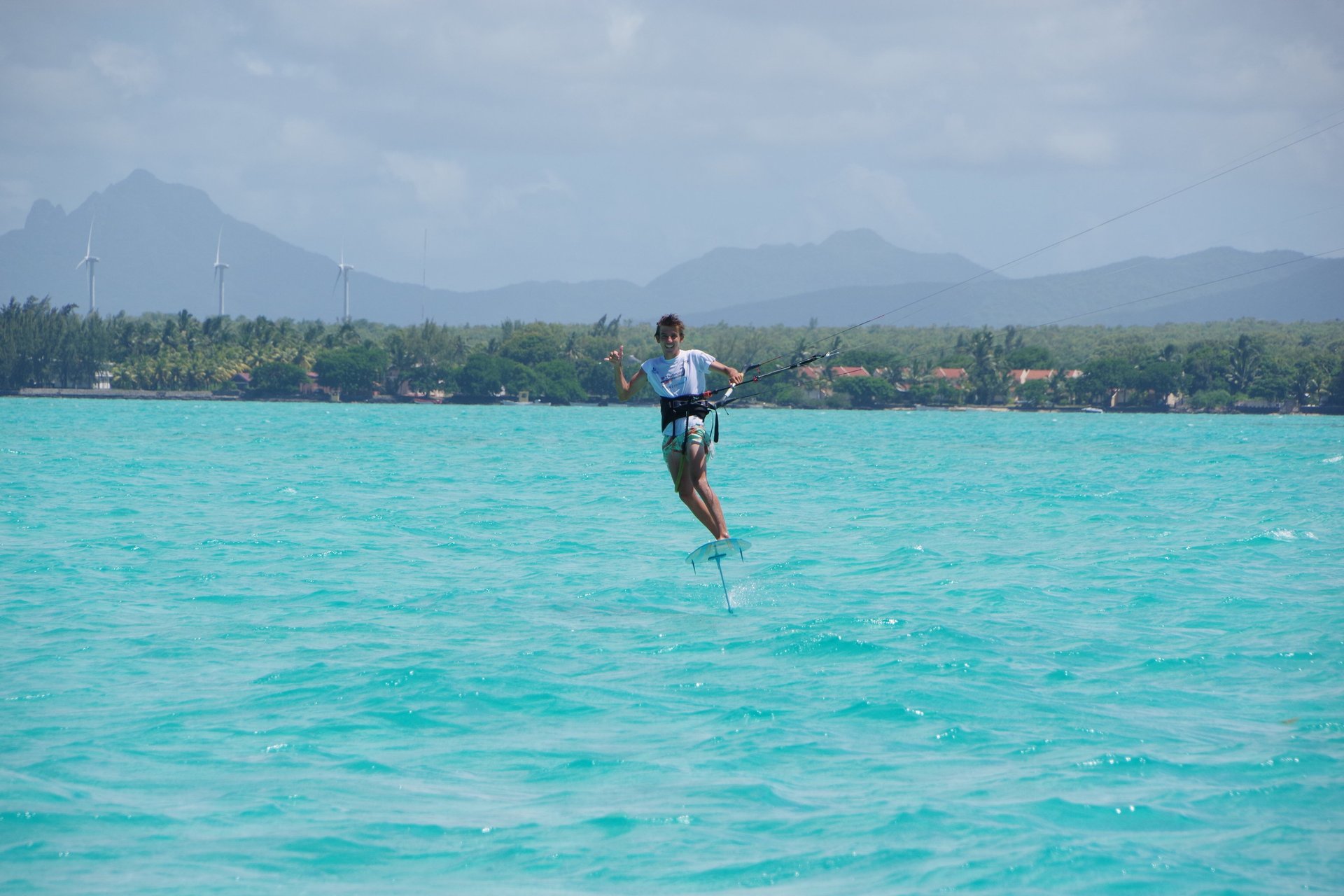 foiling mauritius kitesurf school foil