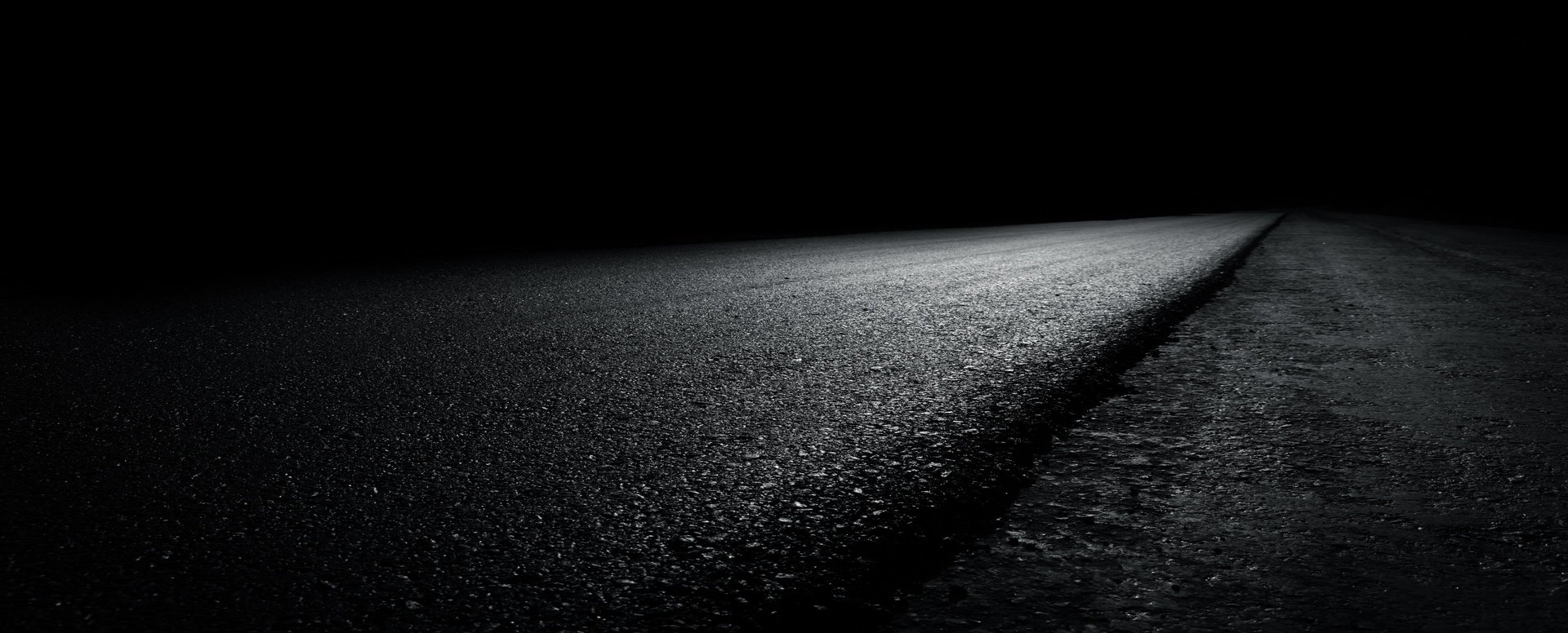 black and white bed linen