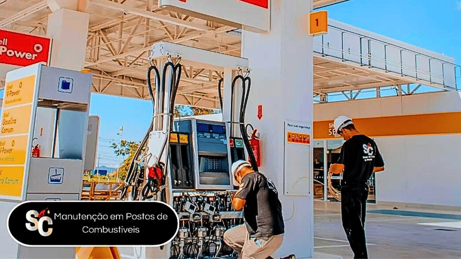 gray computer monitor