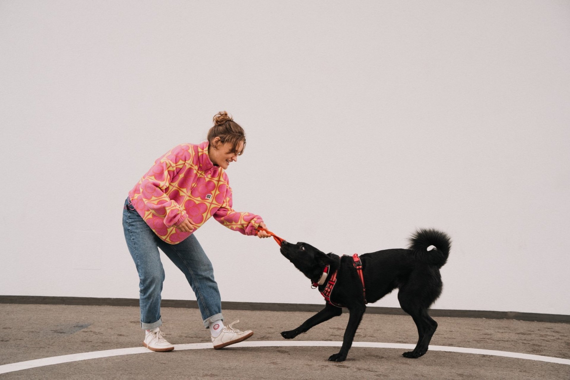 black and brown leather padded tub sofa