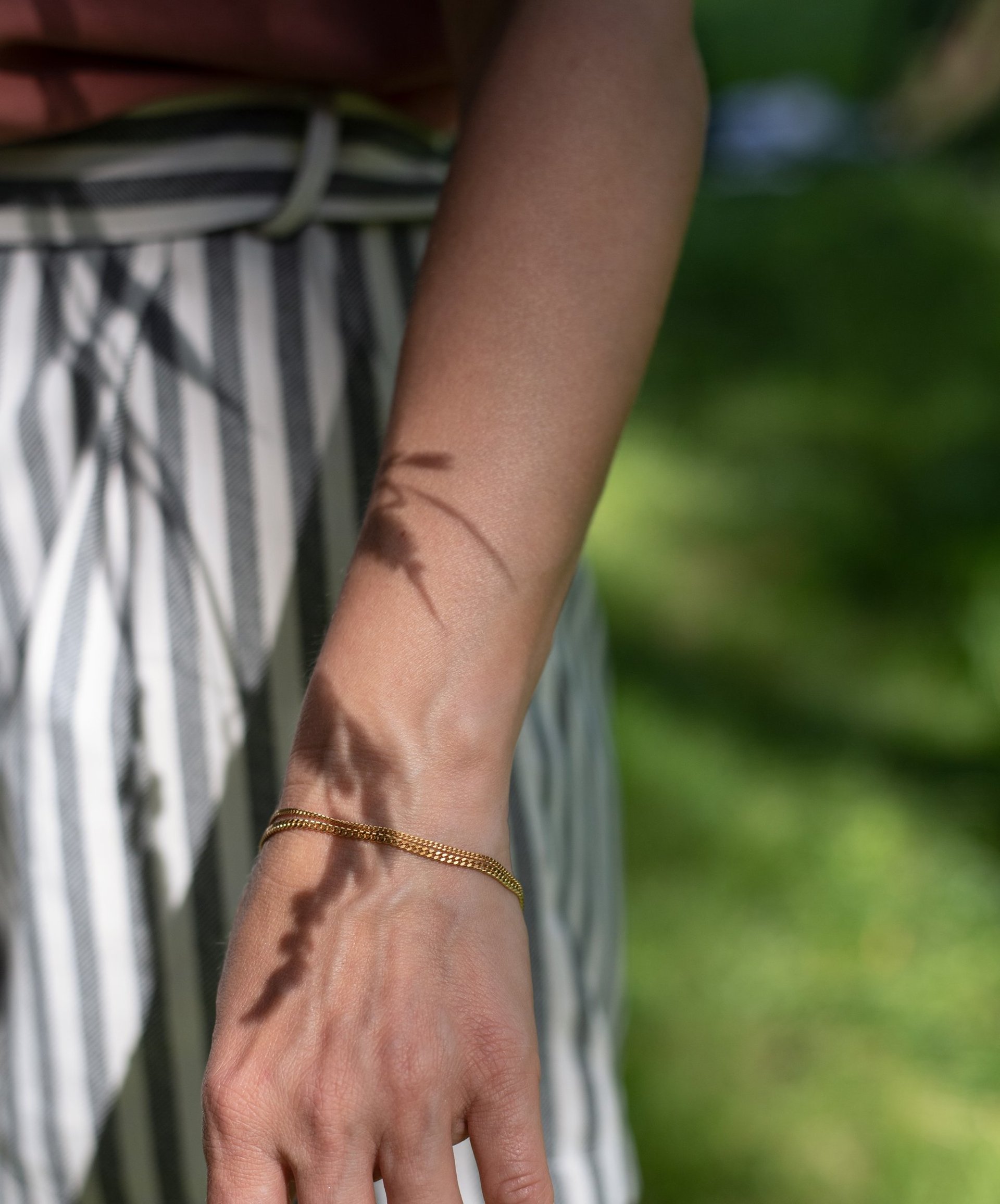 goldenes armband, handgemachter schmuck, panzerketten armband gold