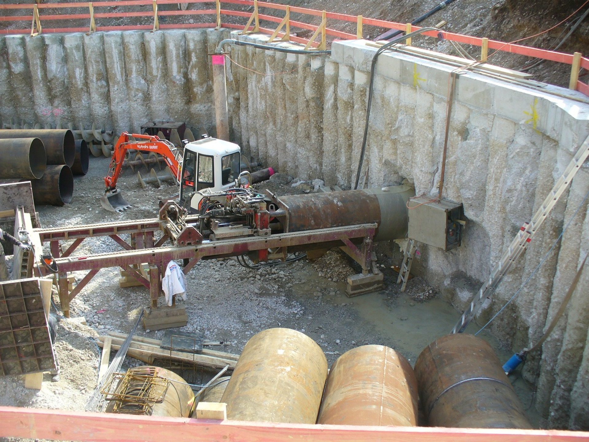 black and brown leather padded tub sofa