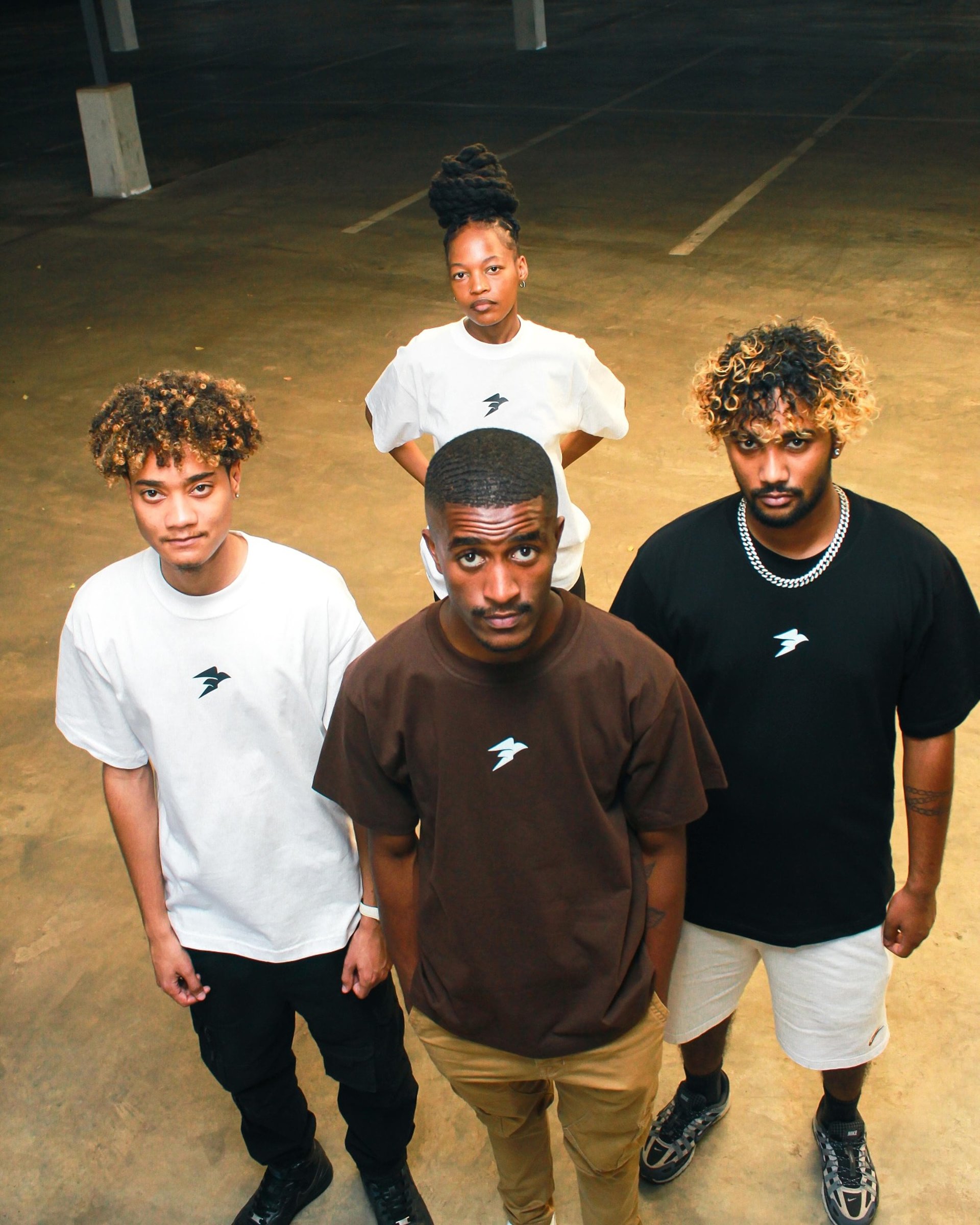 black and white bed linen