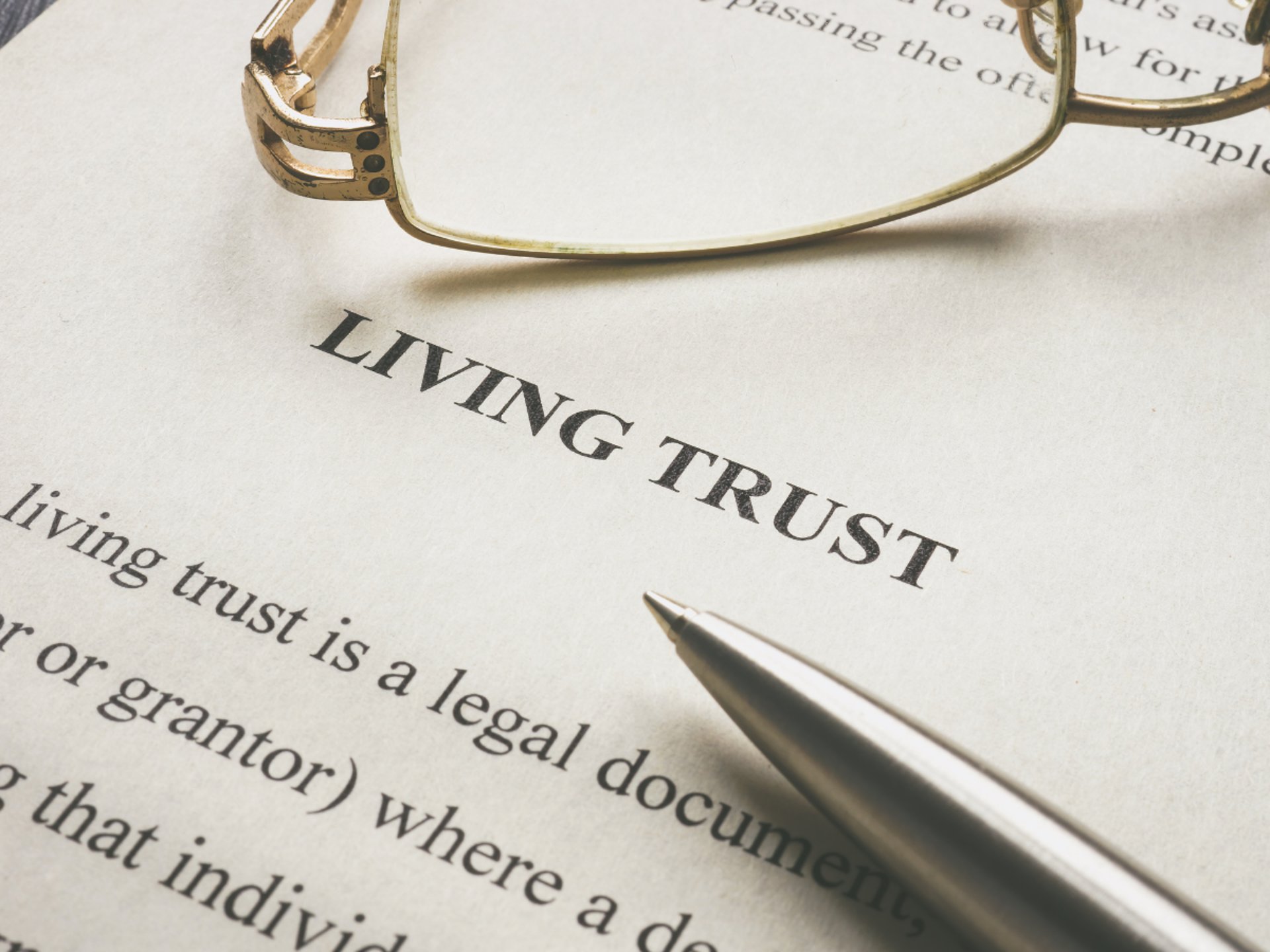 gray computer monitor