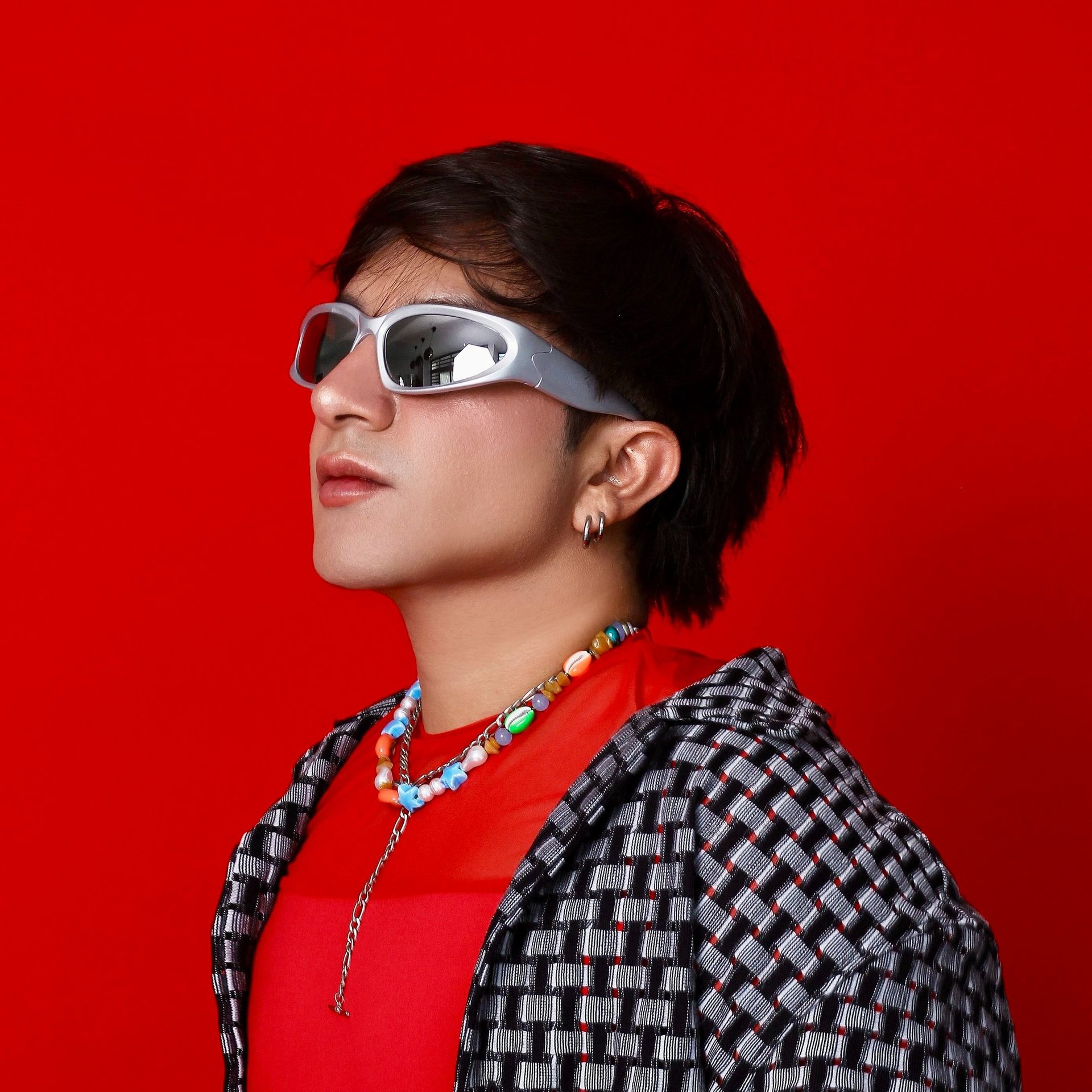 black and white bed linen