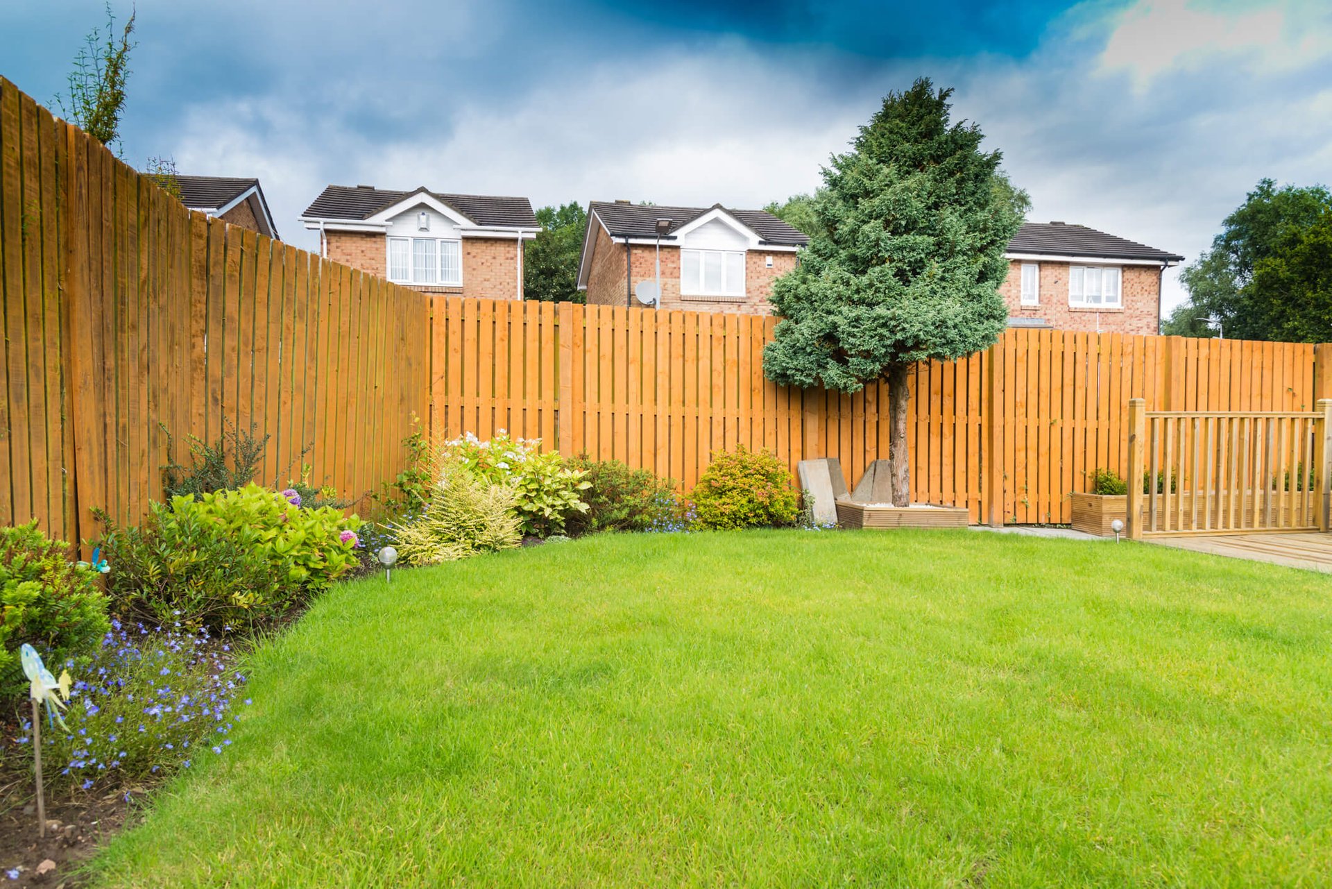 black and brown leather padded tub sofa