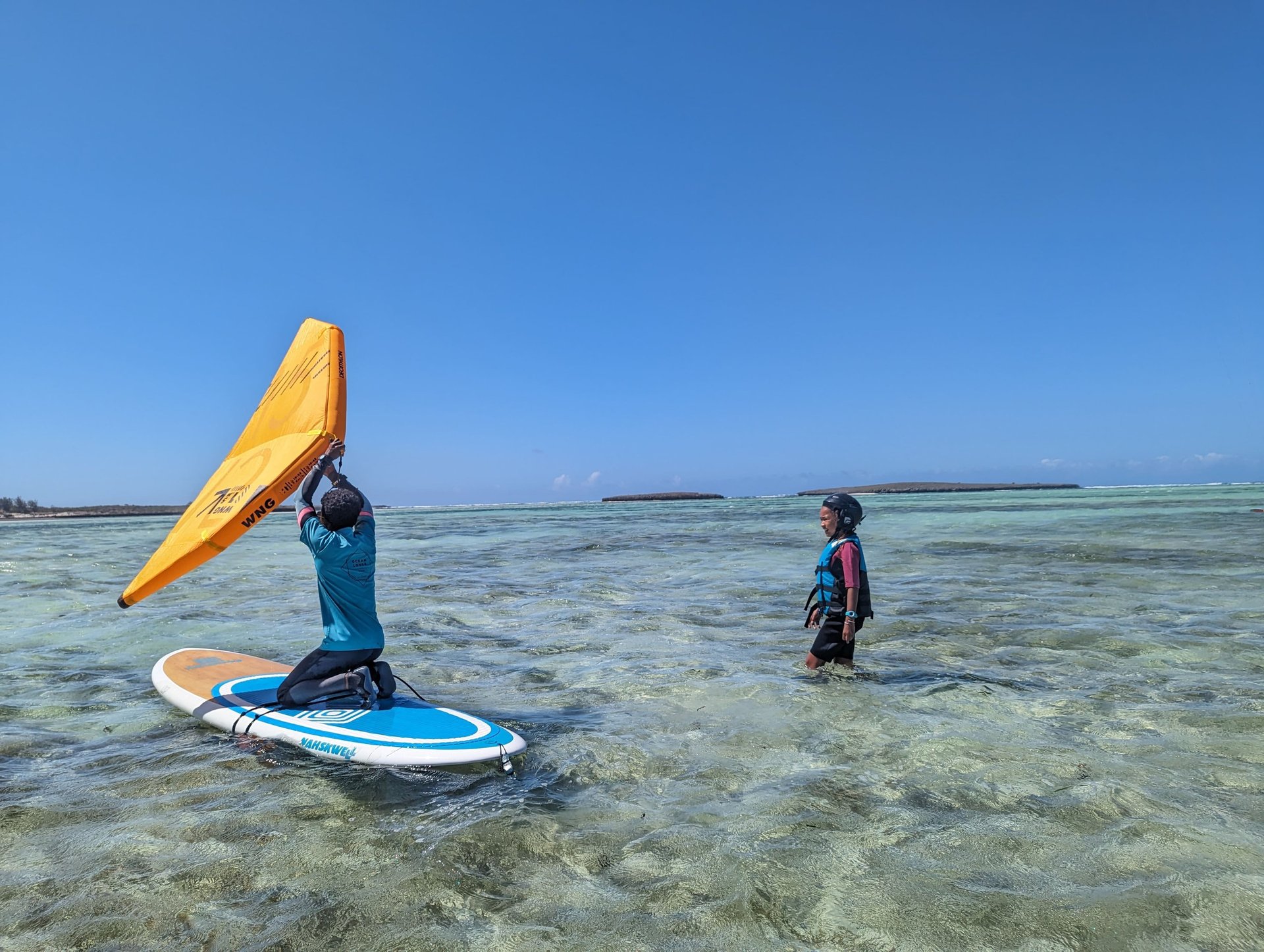 wingfoil enfant baie de sakalava Madagascar