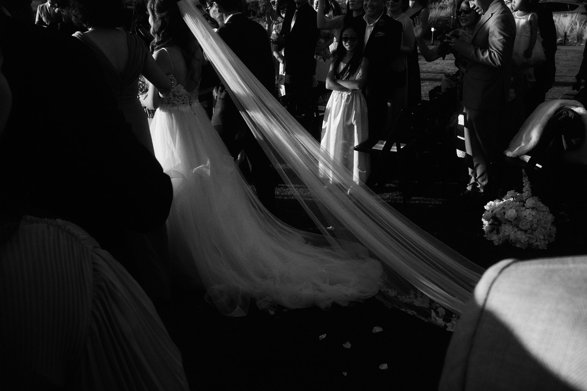 black and white bed linen