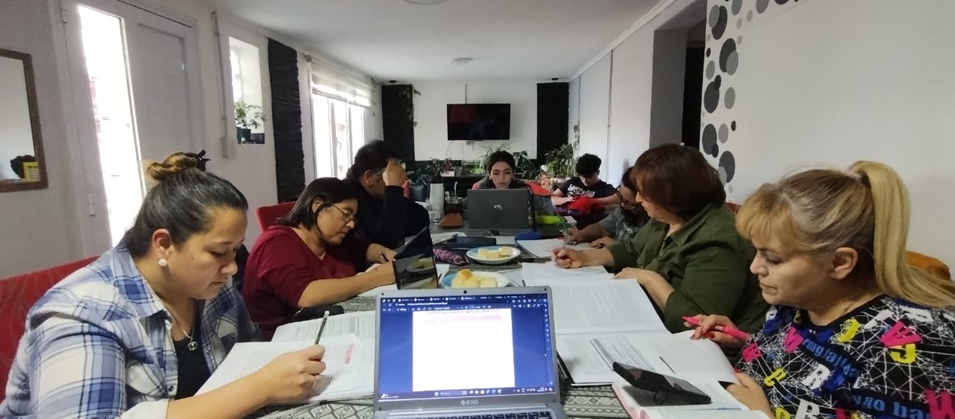 black and brown leather padded tub sofa