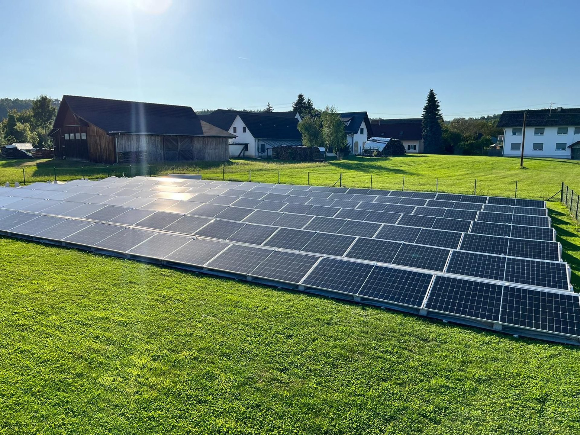 solarni paneli na zemlji za domacinstvo Srbija