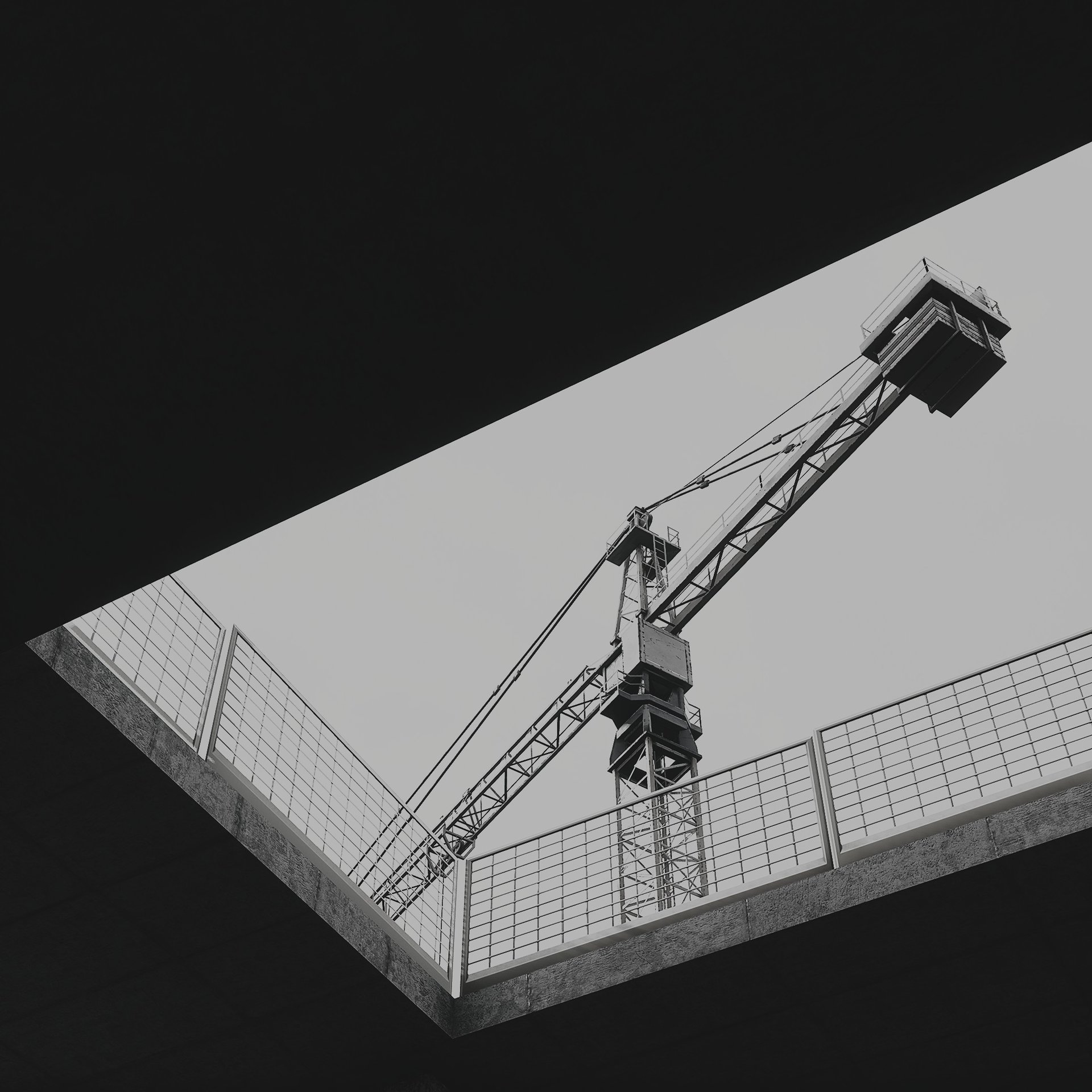 black and white bed linen