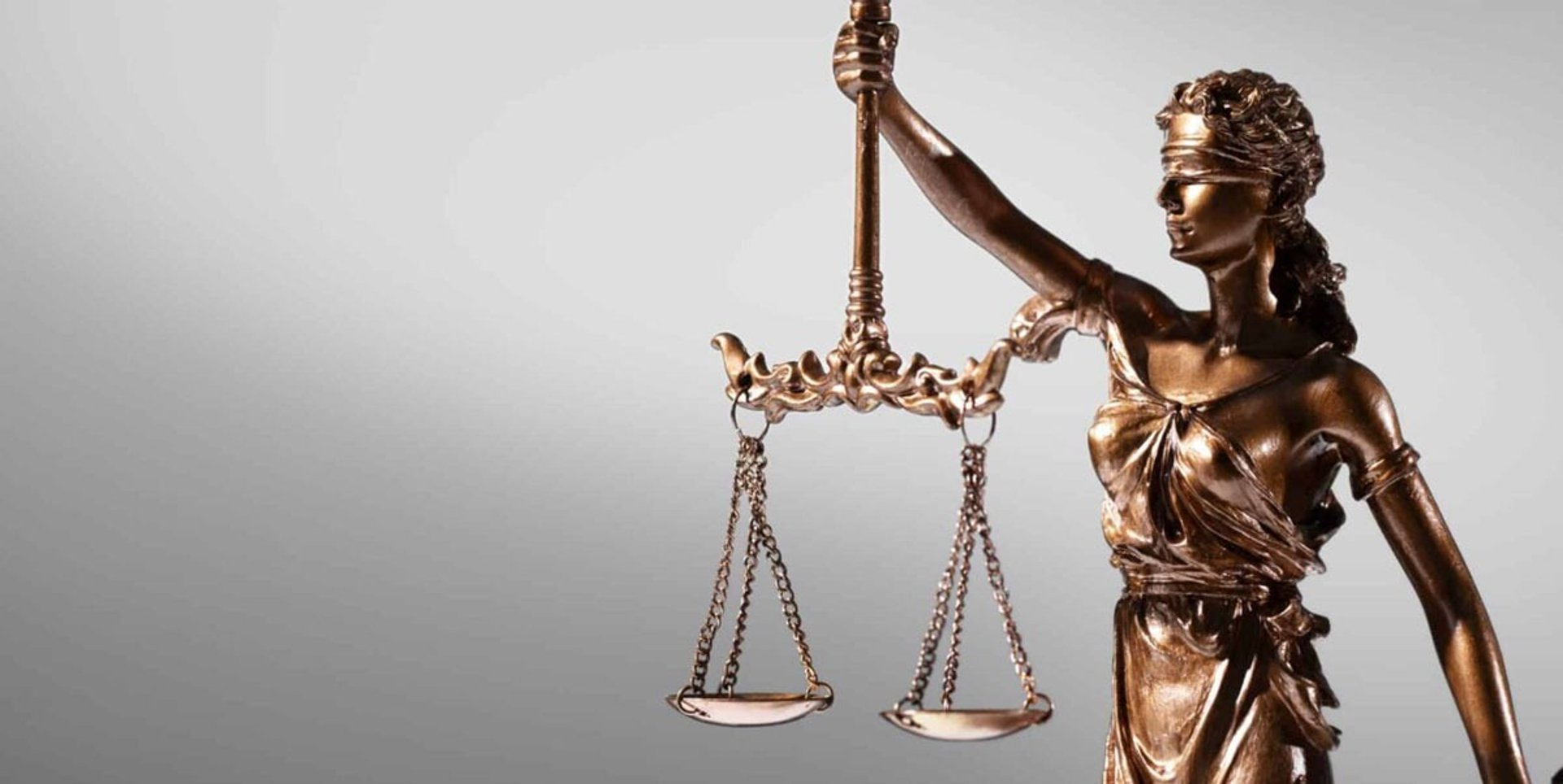 gray computer monitor