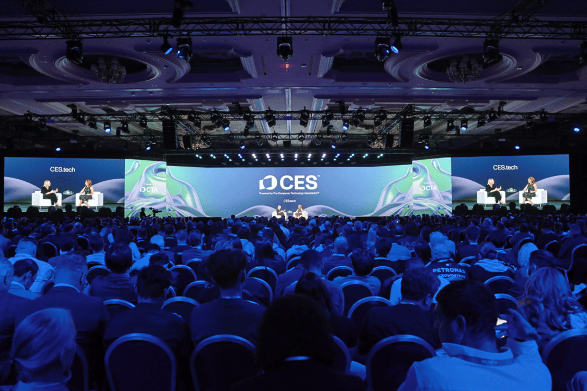 gray computer monitor