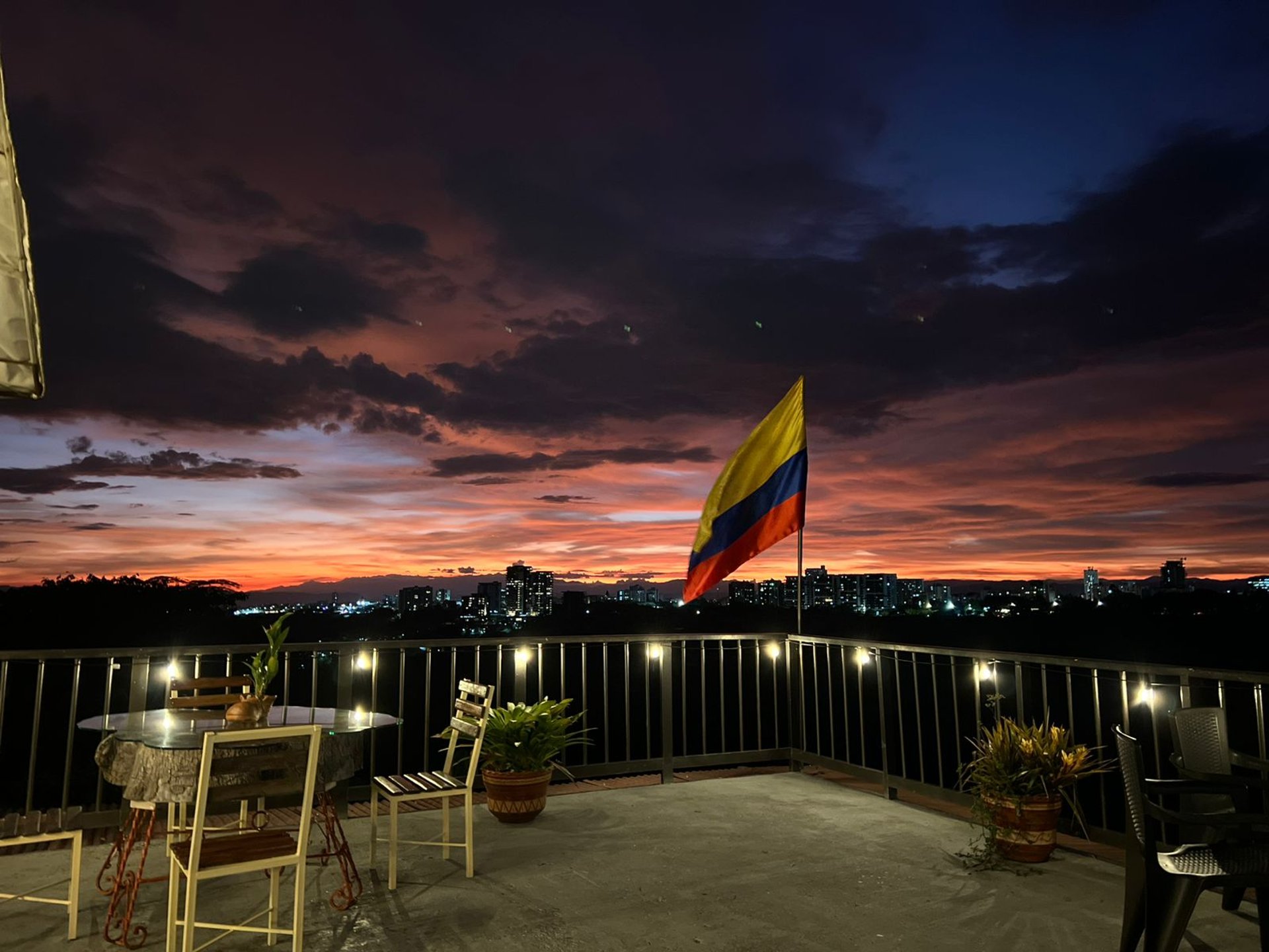 black and brown leather padded tub sofa