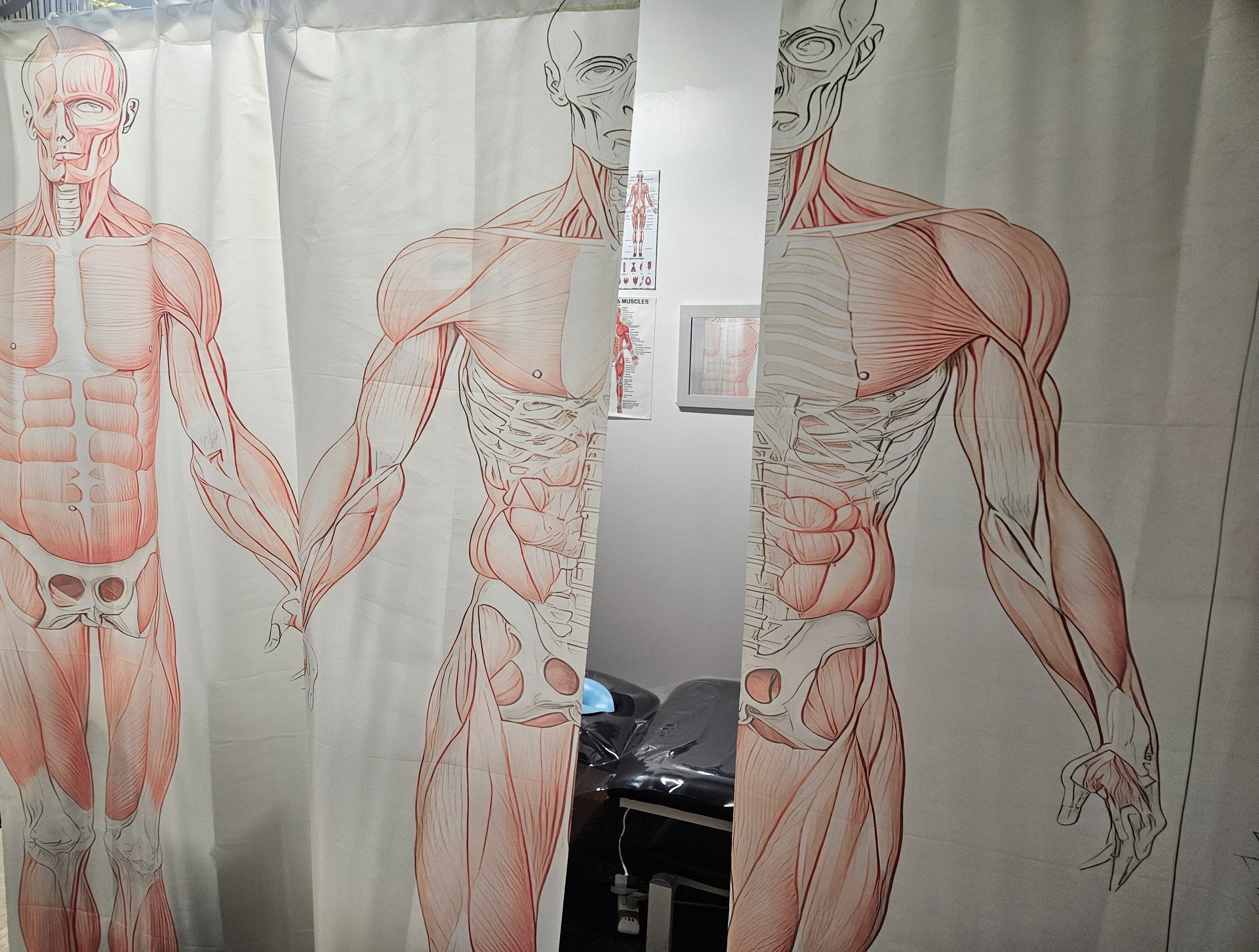 black and white bed linen