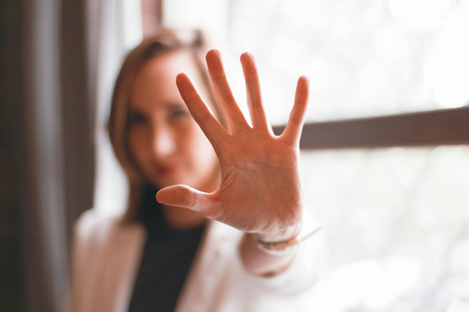 Guide gratuit dire non sans culpabiliser – 3 scripts prêts à l’emploi”