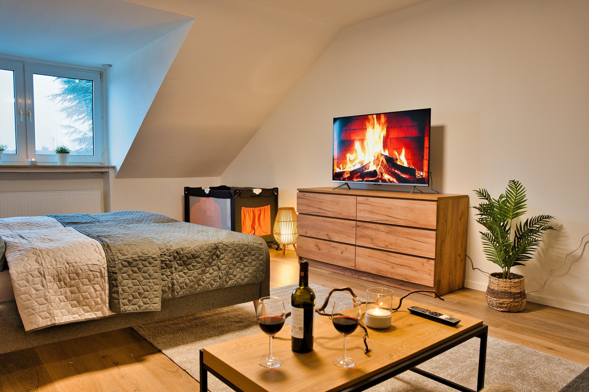 black and white bed linen