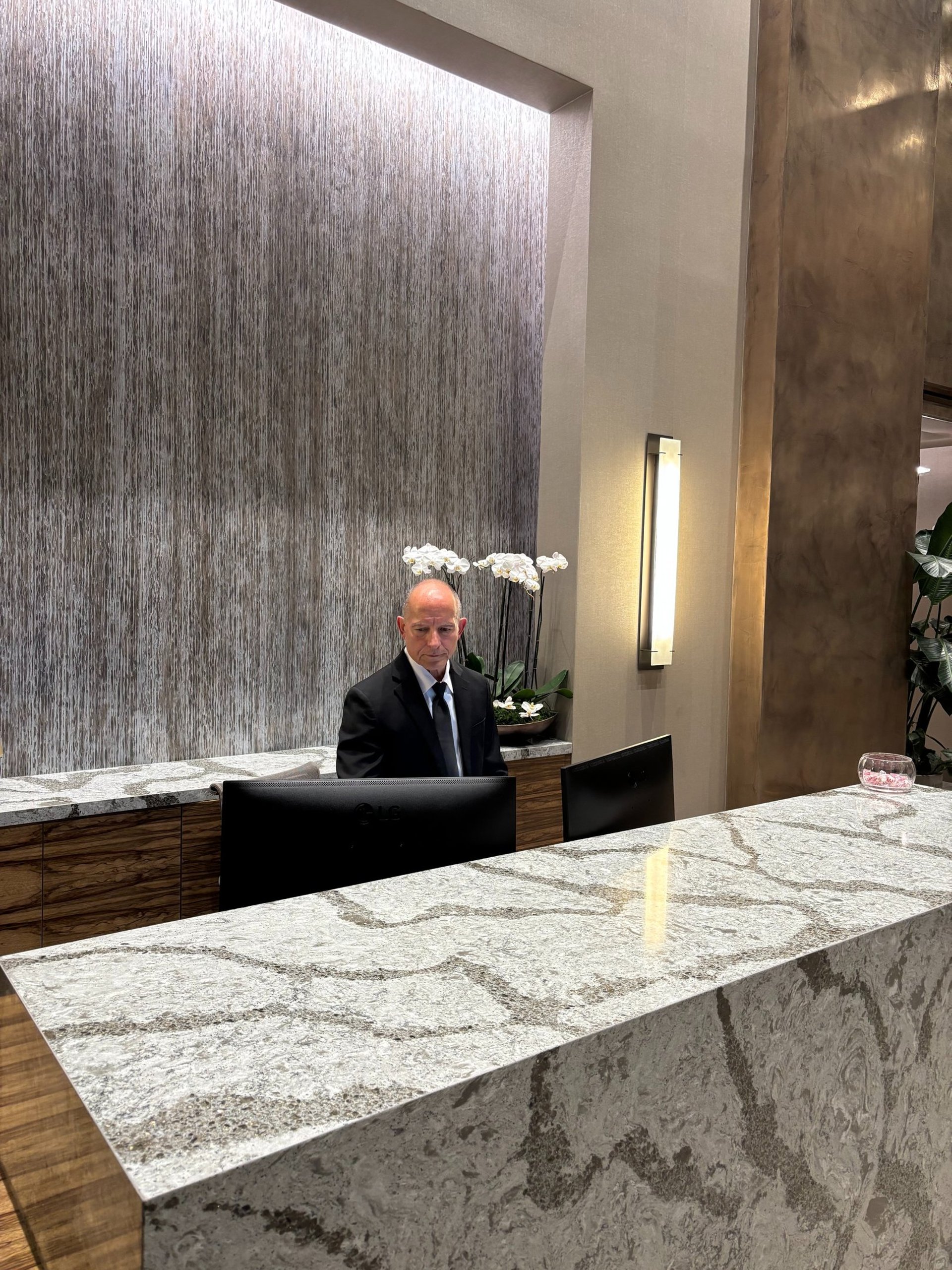 black and white bed linen