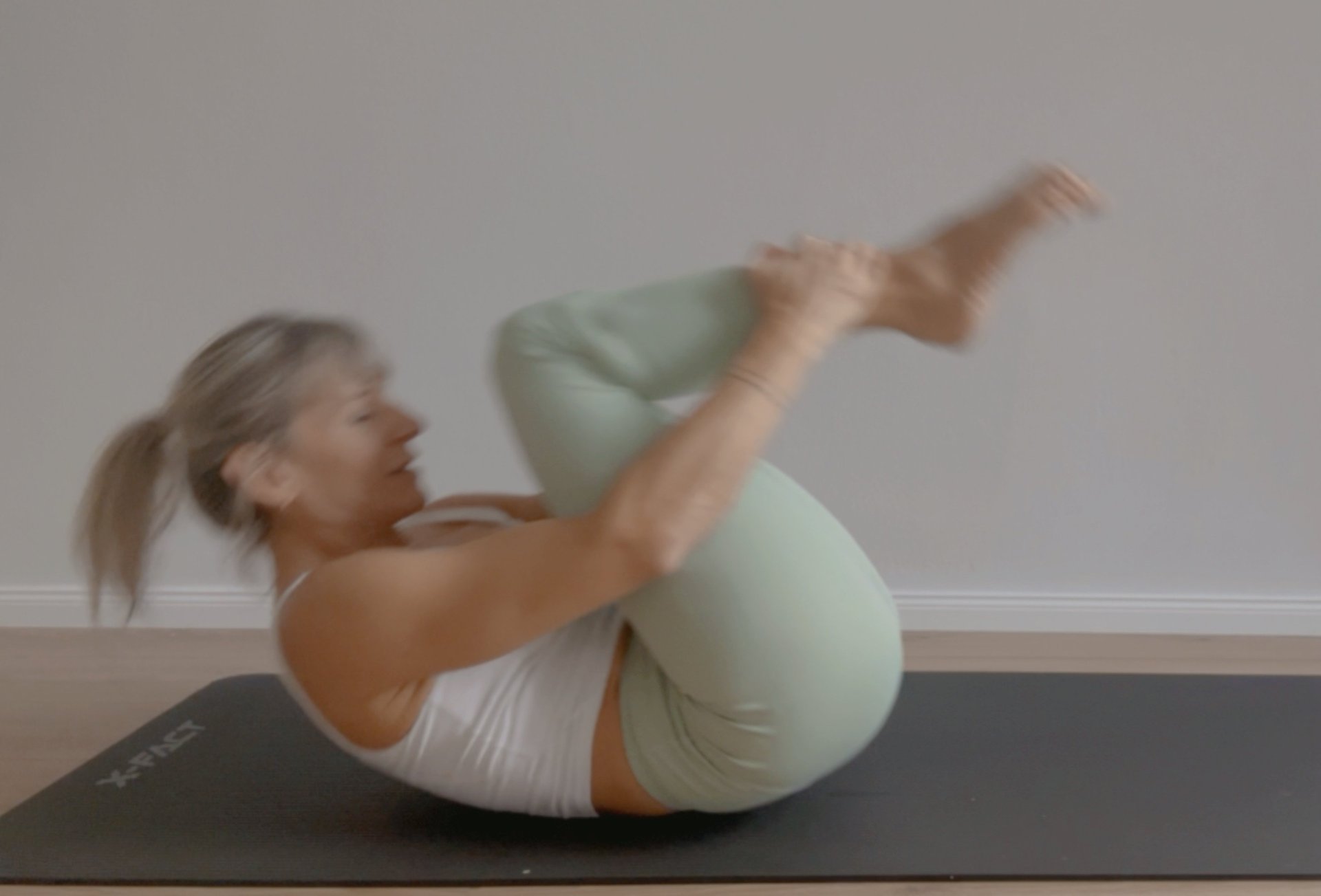 black and brown leather padded tub sofa