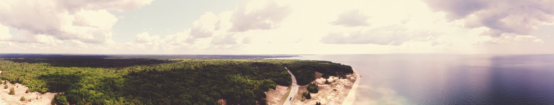 black and white bed linen