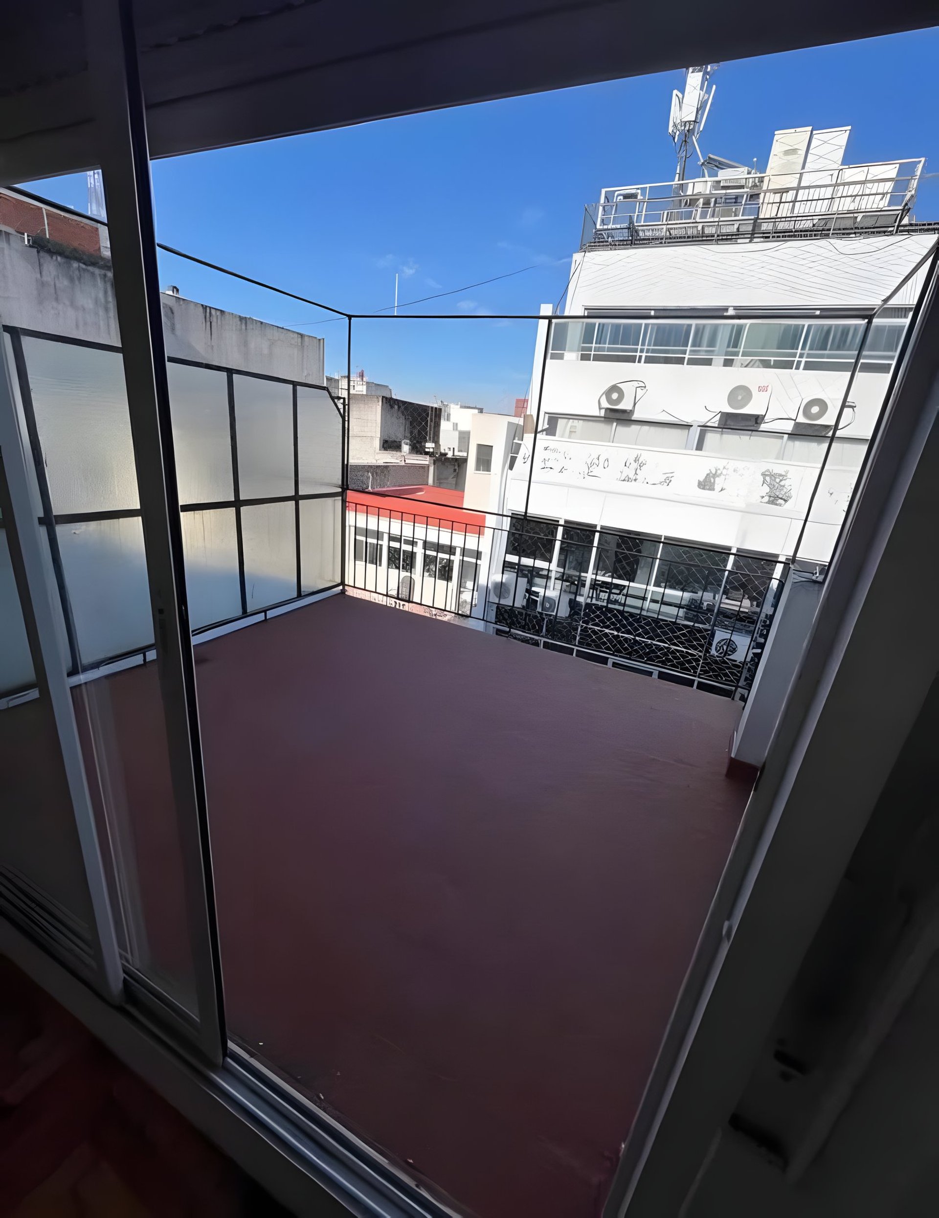 black and brown leather padded tub sofa