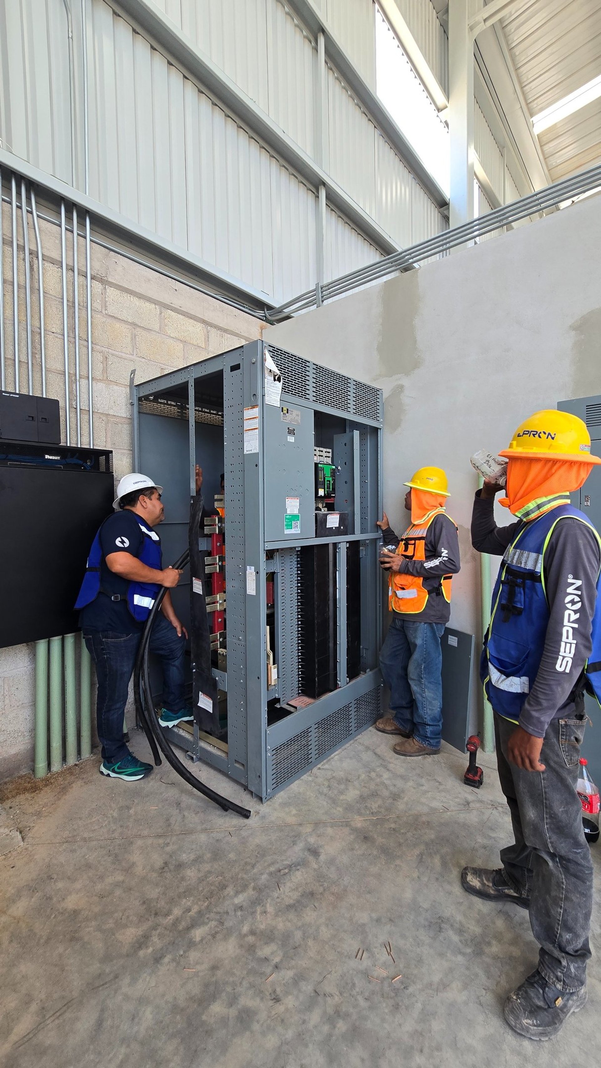 black and brown leather padded tub sofa