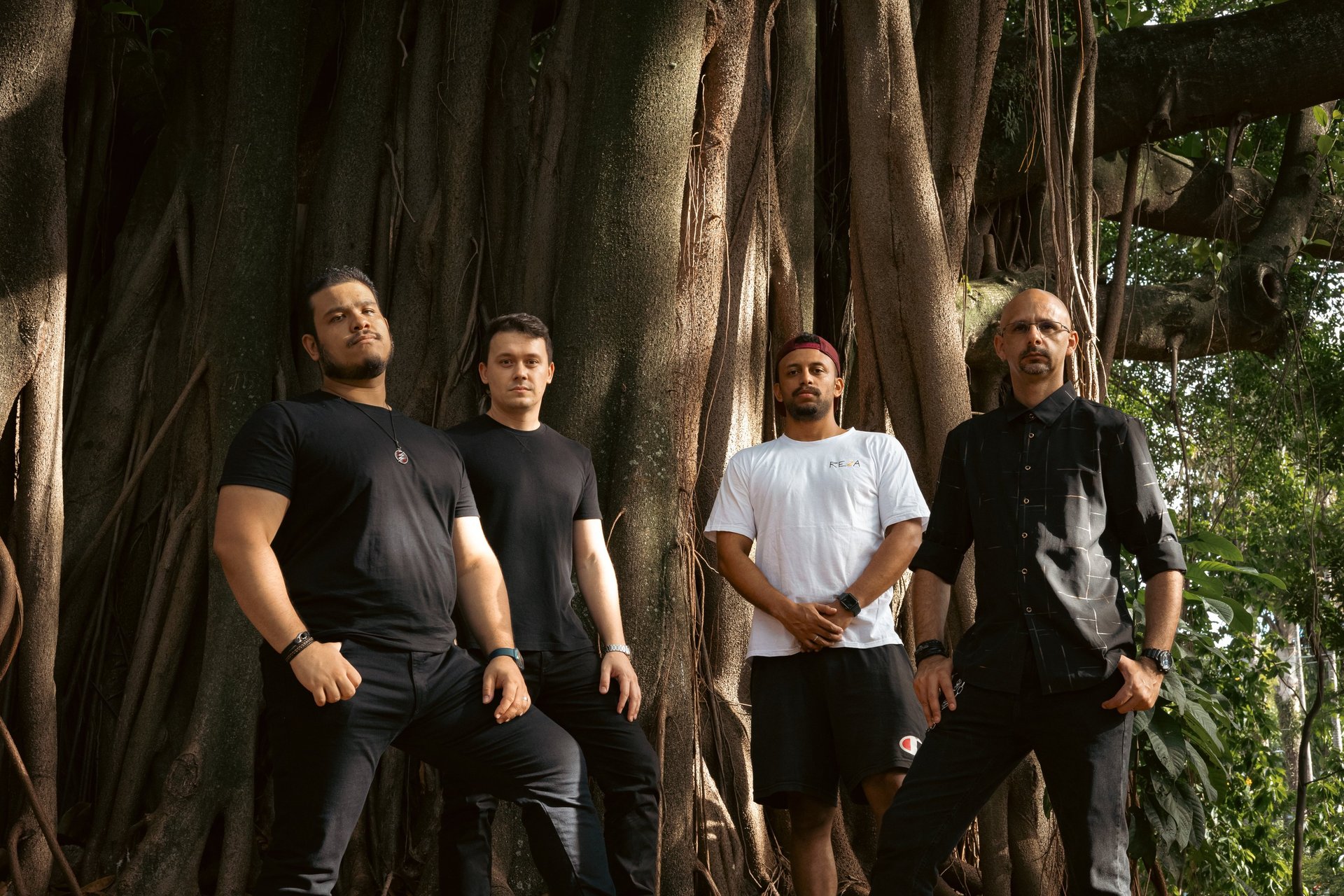 black and white bed linen