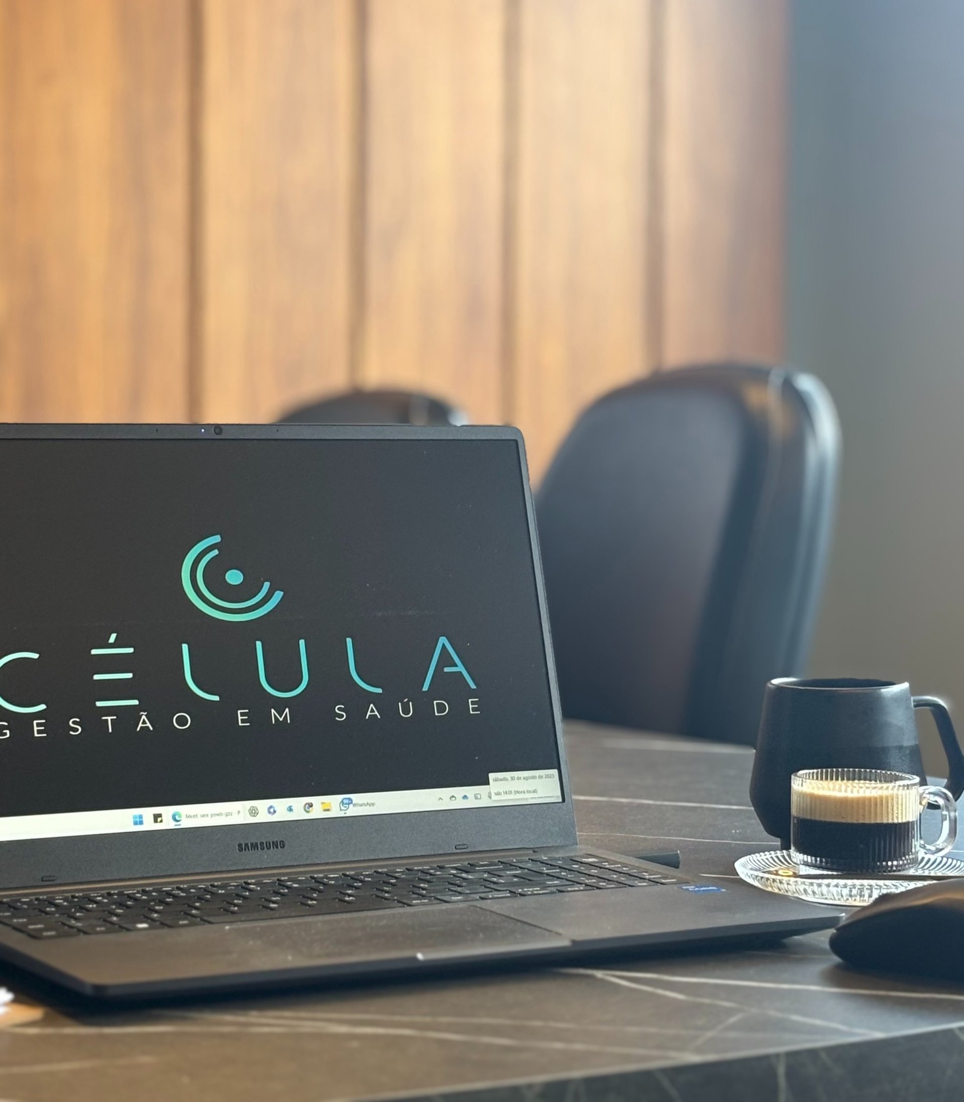 black and brown leather padded tub sofa