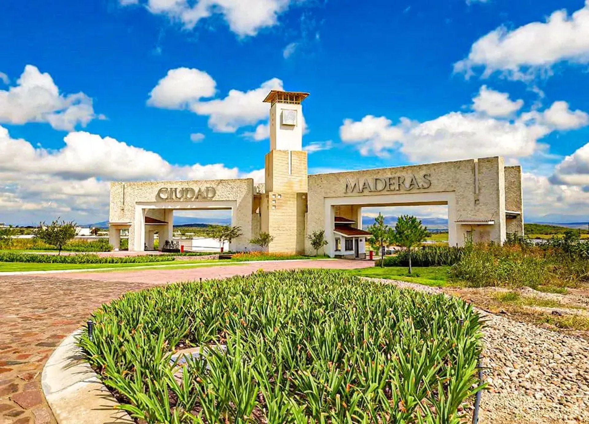 black and brown leather padded tub sofa
